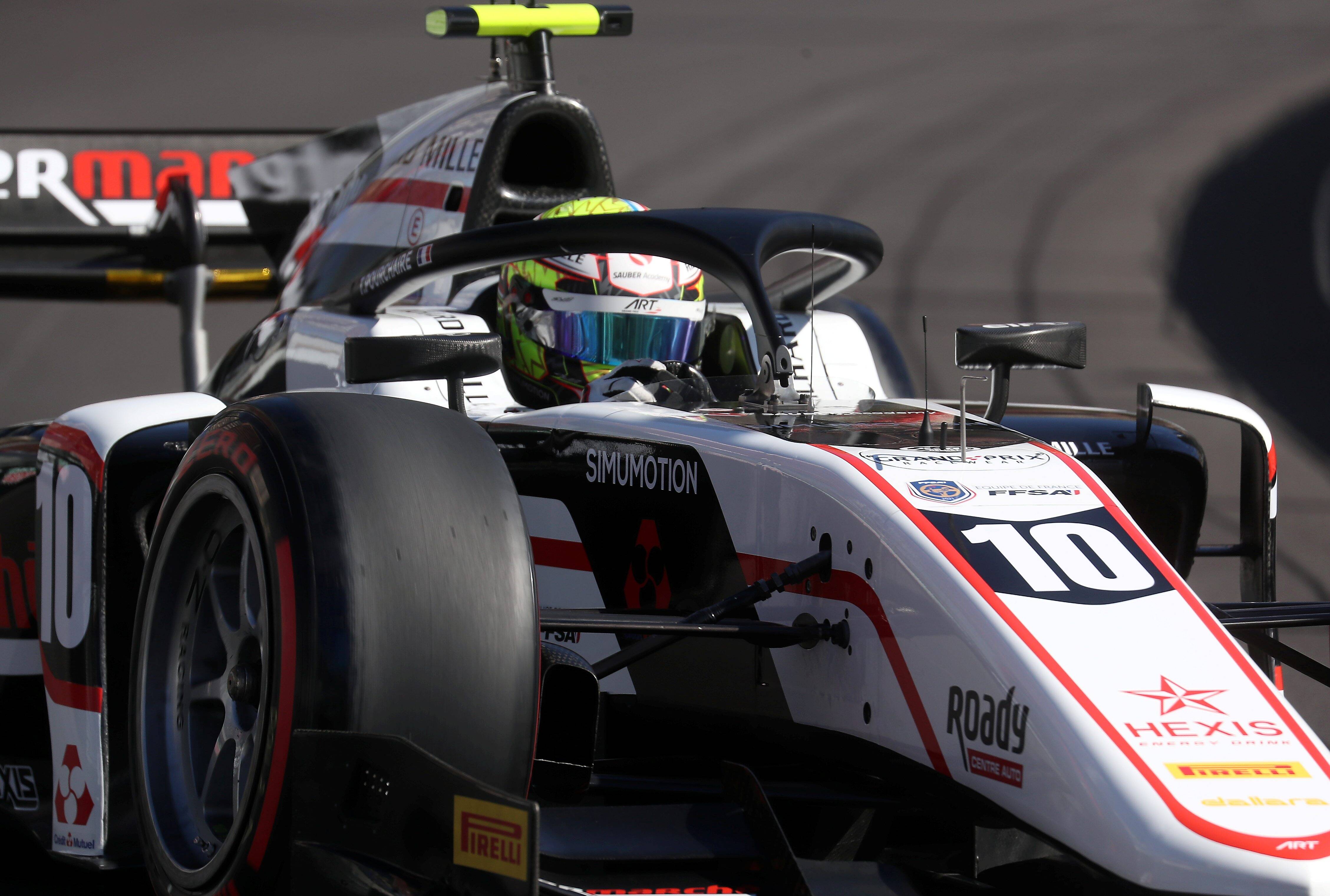 Plus de peur que de mal pour le pilote grassois Théo Pourchaire pris dans un violent crash en Formule 2