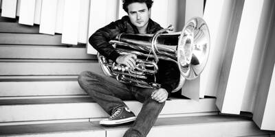 Le joueur de tuba Thomas Leleu au festival C'est pas classique samedi 11 décembre à Nice