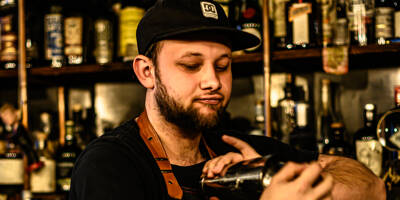 Le gérant du seul bar caché de Nice nous dévoile ses meilleurs cocktails pour les fêtes
