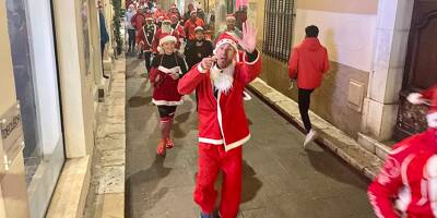 80 pères Noël font leur jogging dans le Vieil Antibes... et mettent l'ambiance