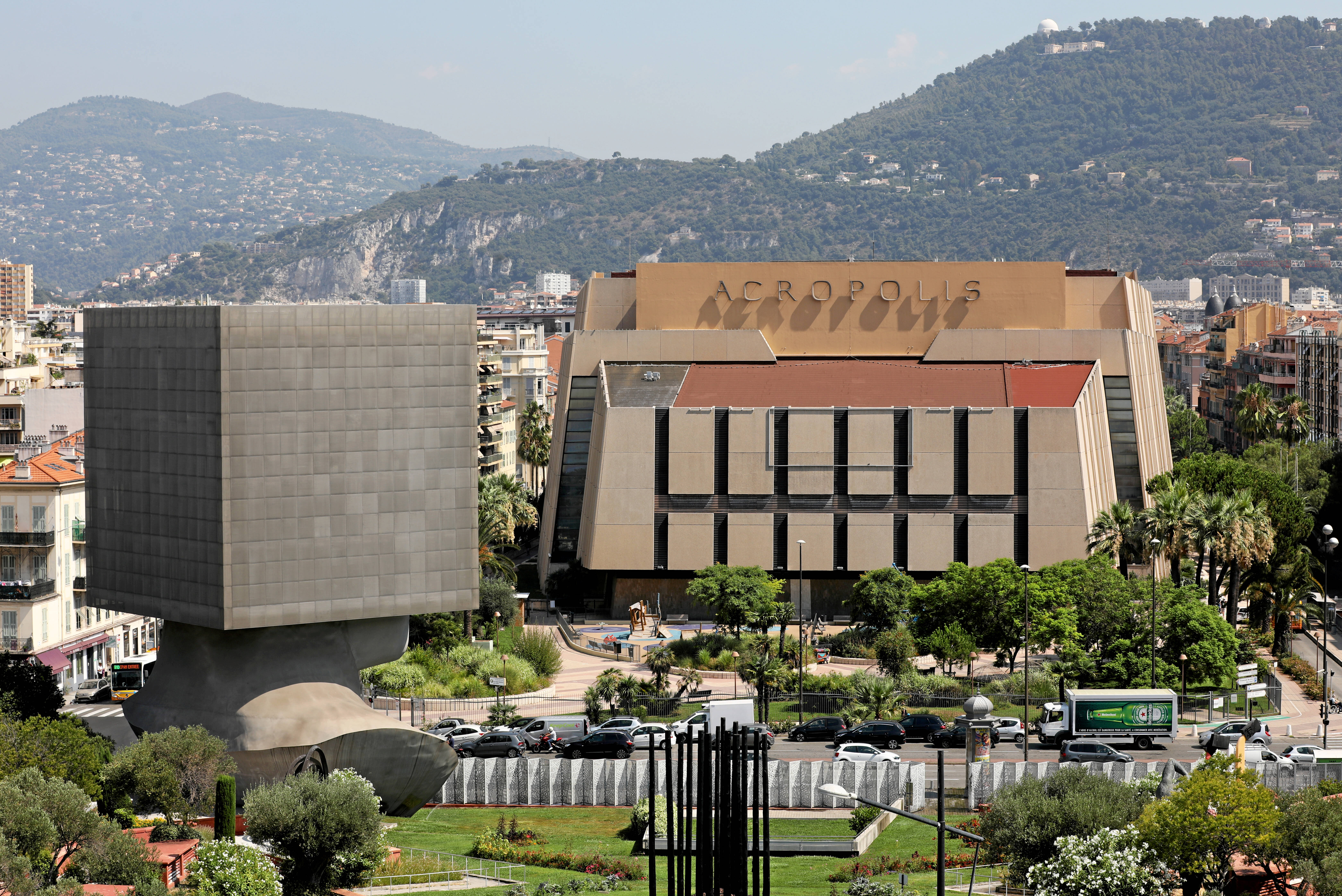 Démolition d’acropolis, à nice: le spectacle local est-il en danger?