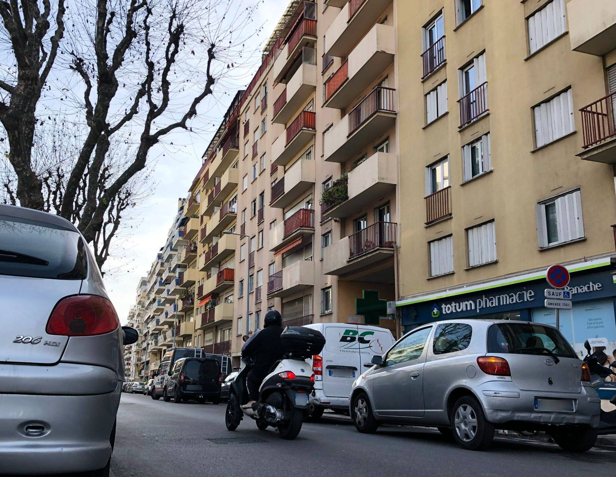 "Ses enfants, c'était sa vie": ses amies racontent Lisa T., tuée par son ex-compagnon à Nice