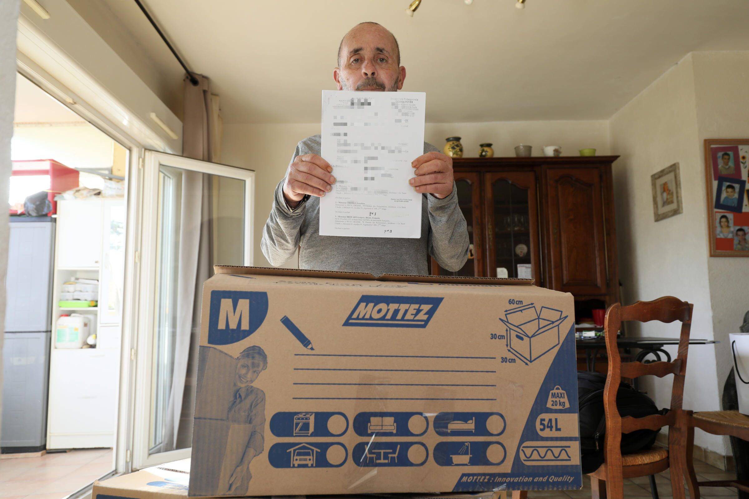 Le transfert de bail est refusé après la mort de leur mère, ils se battent pour conserver le logement familial