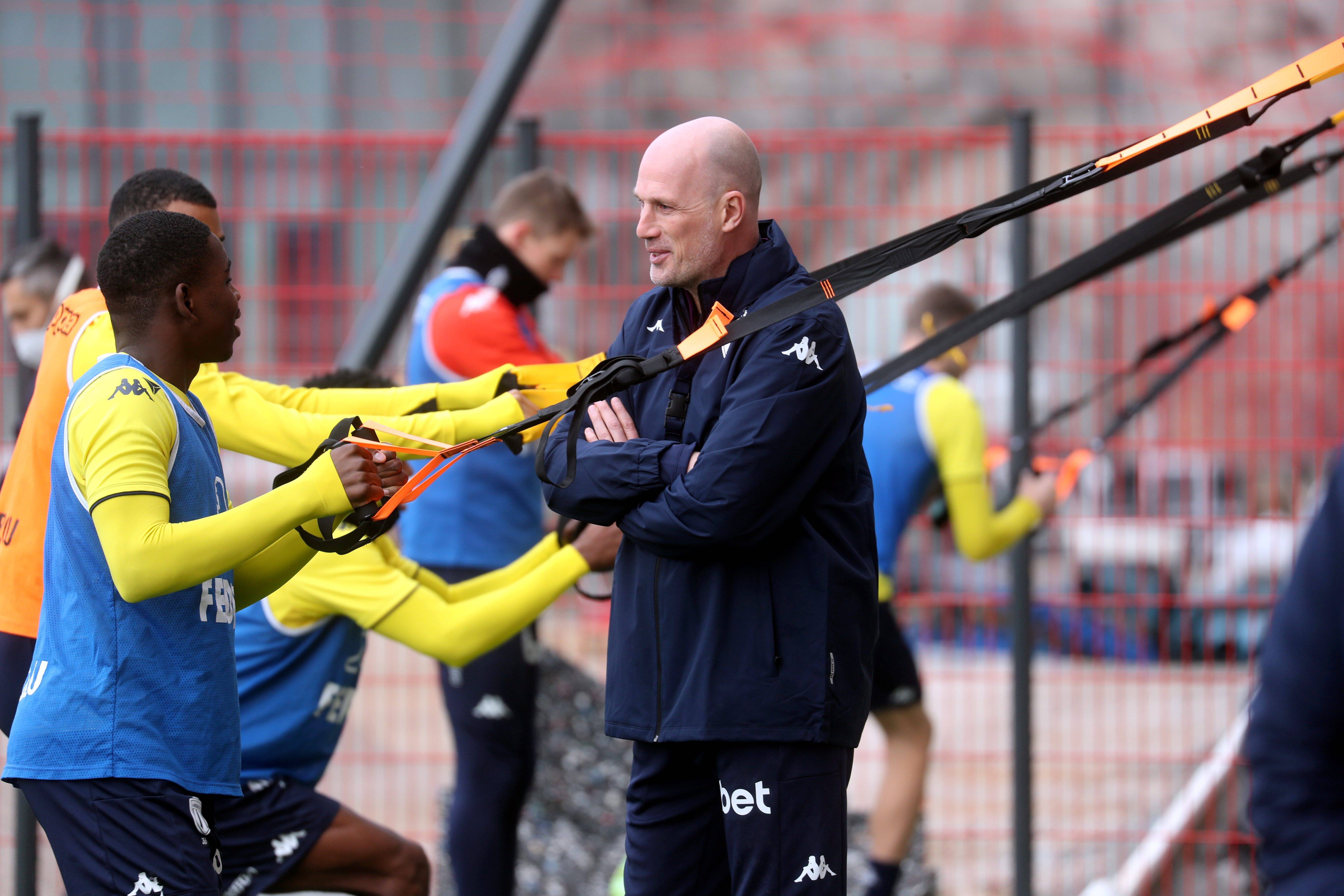 "Je ne ressens pas de stress", Philippe Clement, le nouvel entraîneur de l'AS Monaco évoque son premier match à Nantes