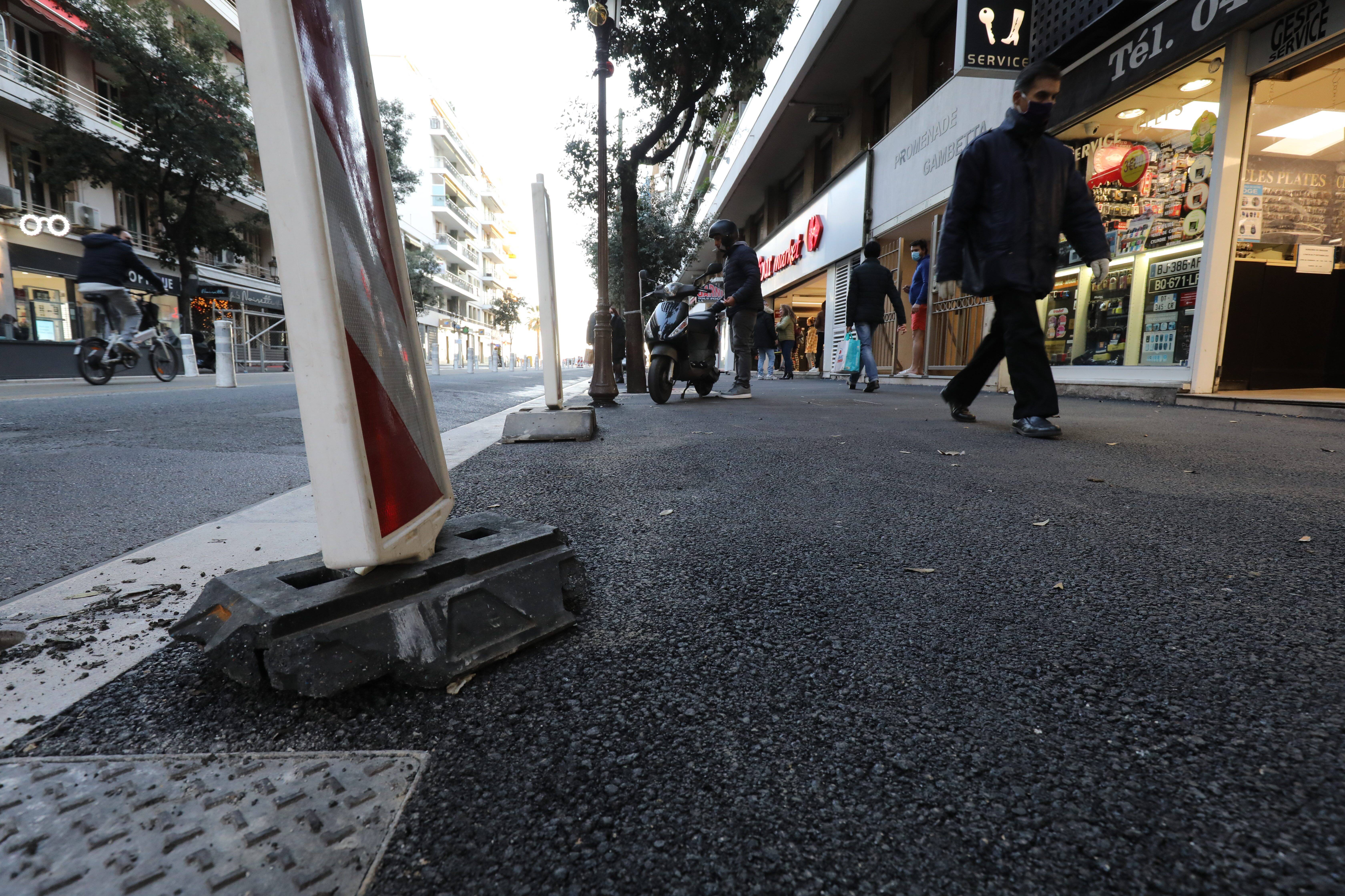 La mairie de Nice fait-elle "n'importe quoi" sur un chantier du centre-ville? Elle s'en défend!