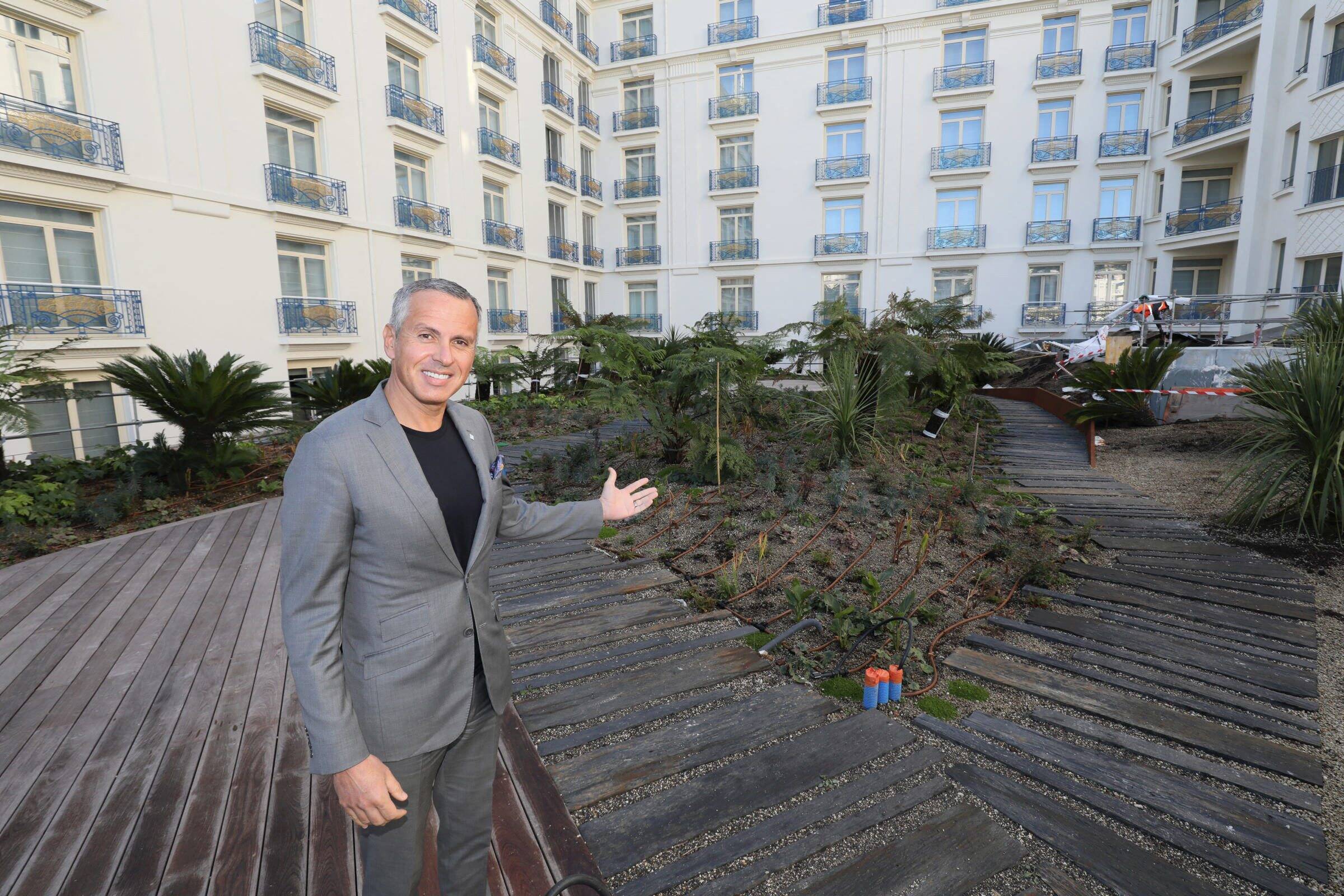 A Cannes, le directeur du Martinez explique pourquoi ils ont cartonné pendant les fêtes malgré la 5e vague de Covid