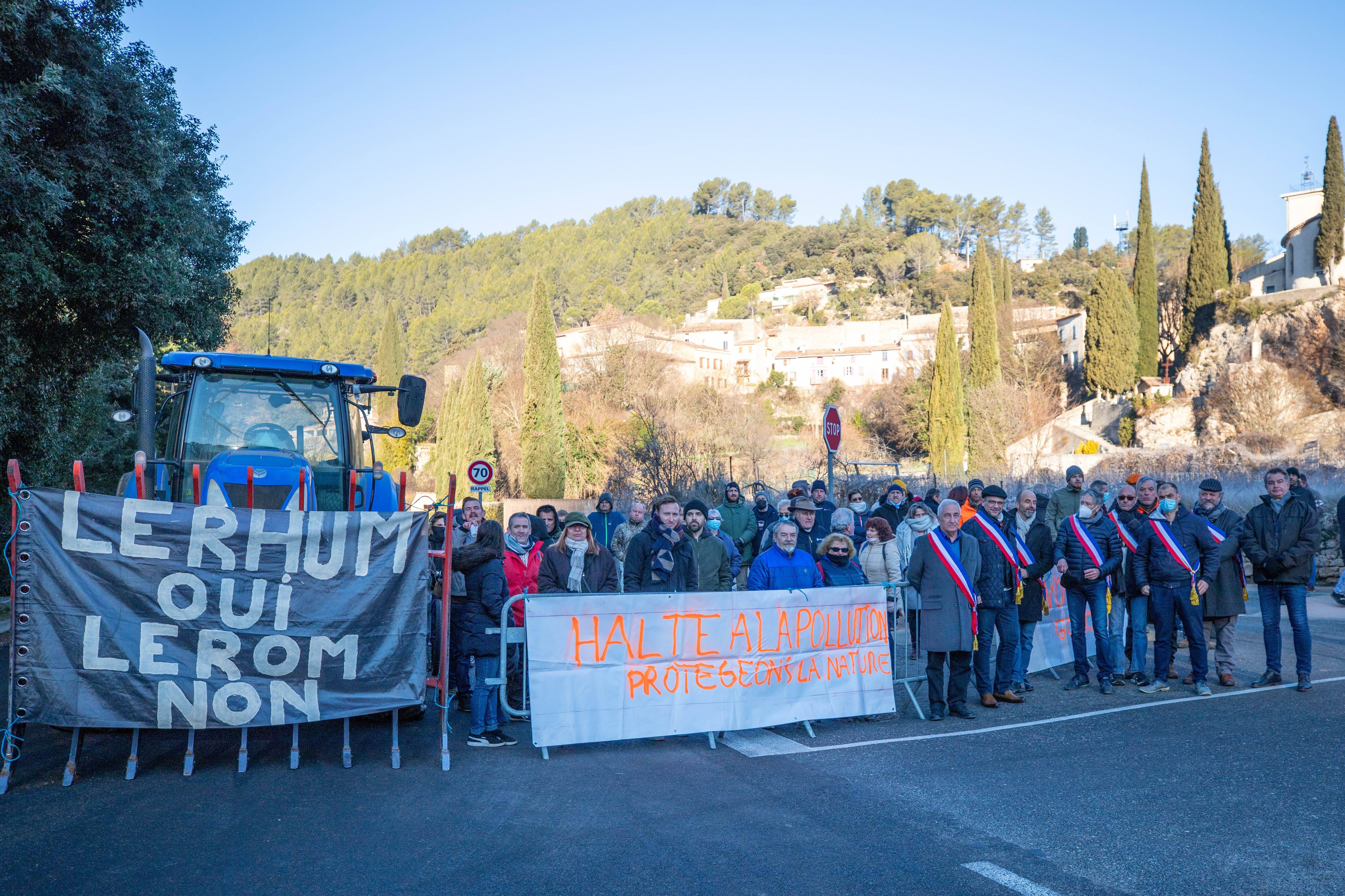 Ils ont manifesté leur ras-le-bol ce samedi matin à Vins après l'occupation illégale de terrains