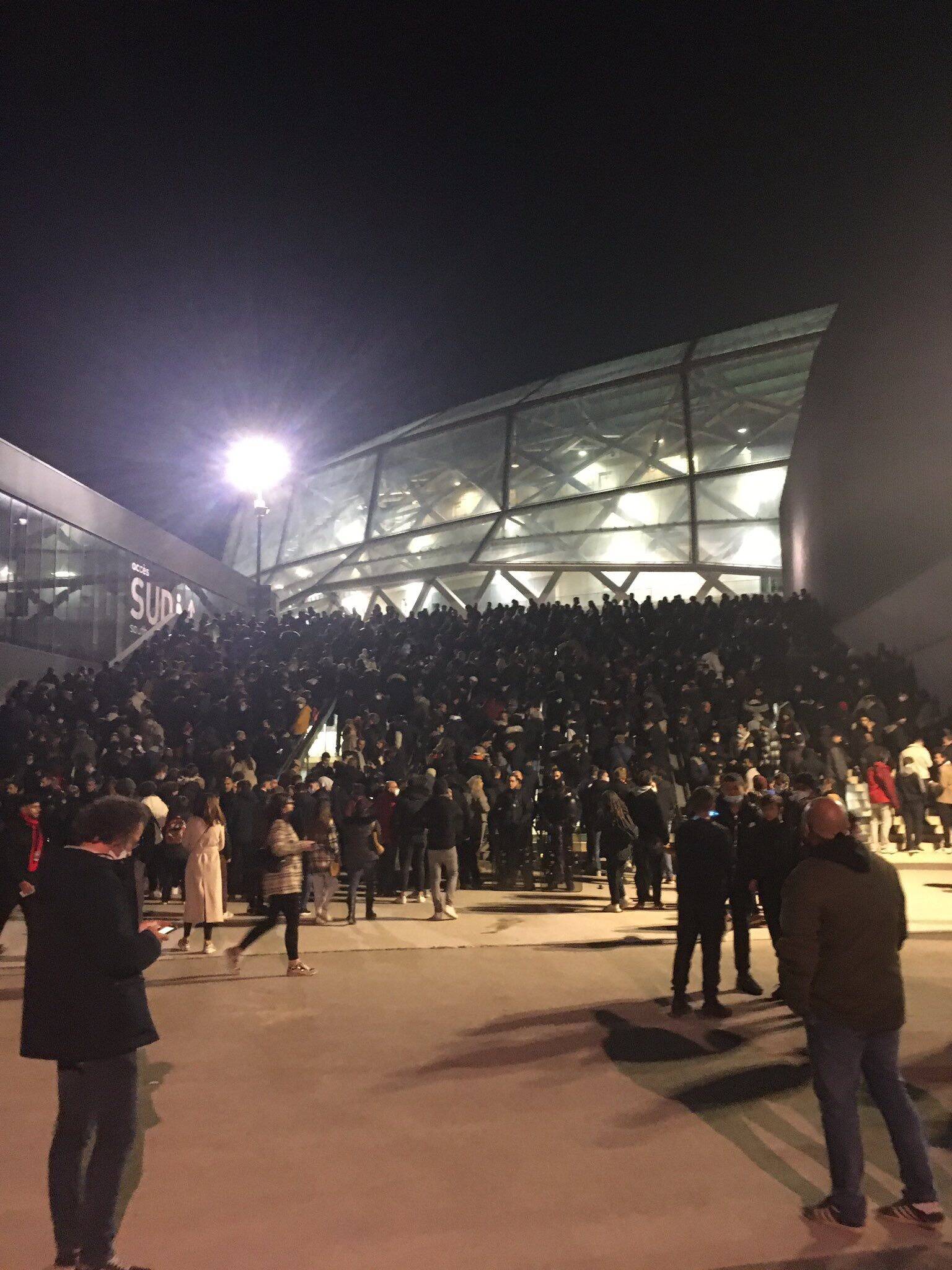 Une attente trop longue pour entrer dans le stade lors du match OGC Nice-Marseille?