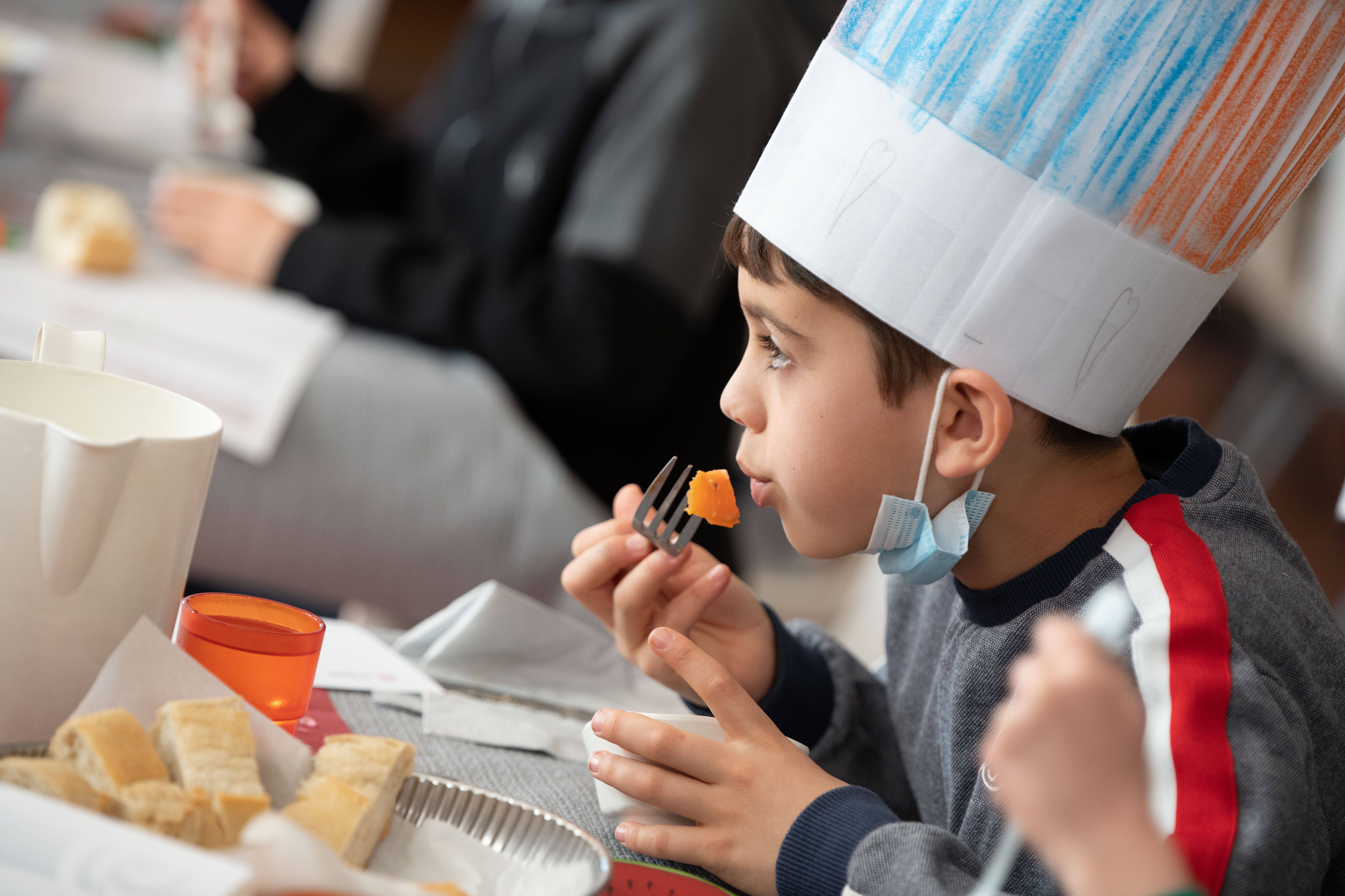 Les écoliers du Plan-de-la-Tour testent les futurs menus des cantines françaises pour un million d'enfants
