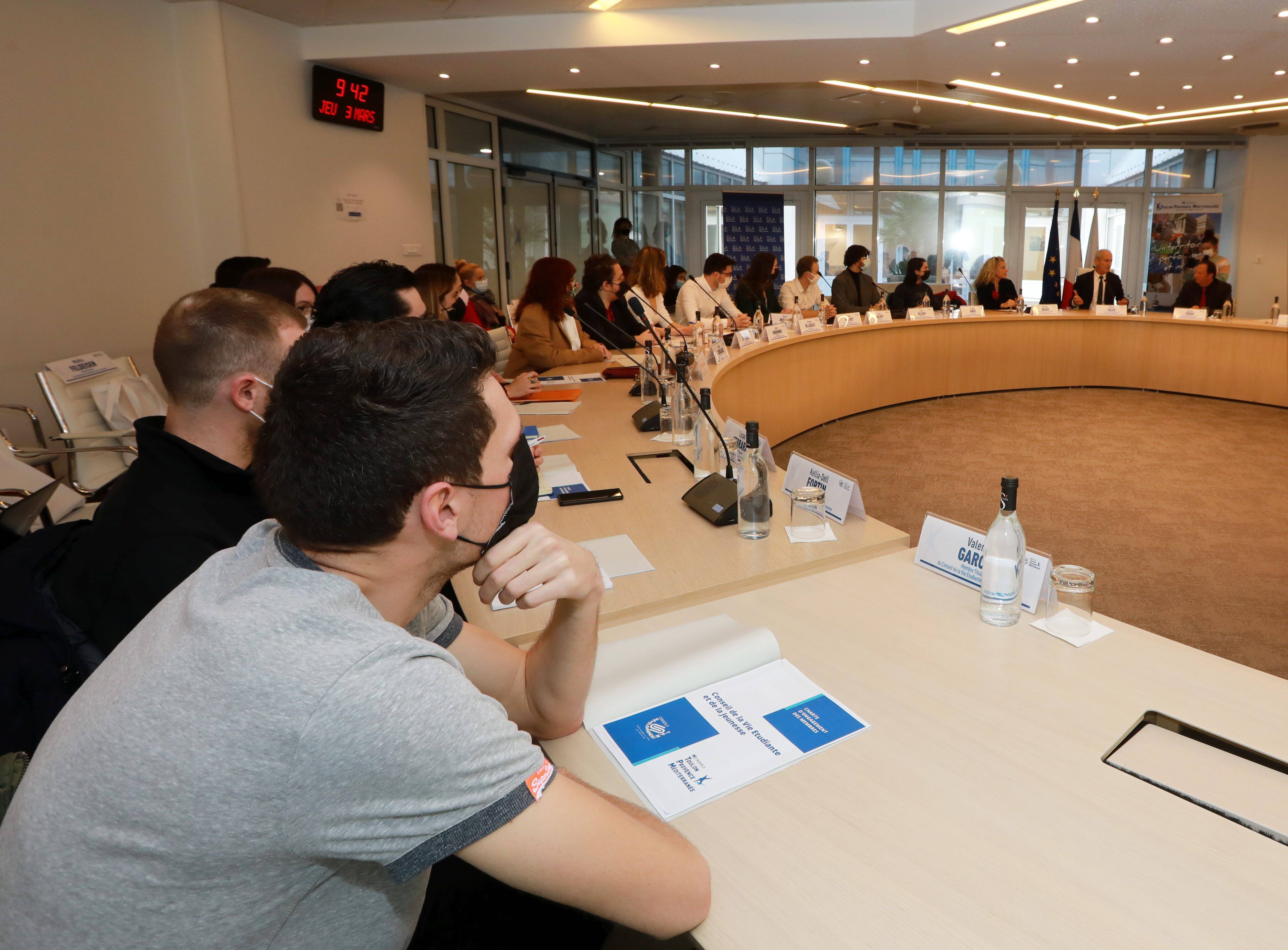 5 questions pour tout comprendre au nouveau conseil de la vie étudiante et de la jeunesse de la Métropole de Toulon