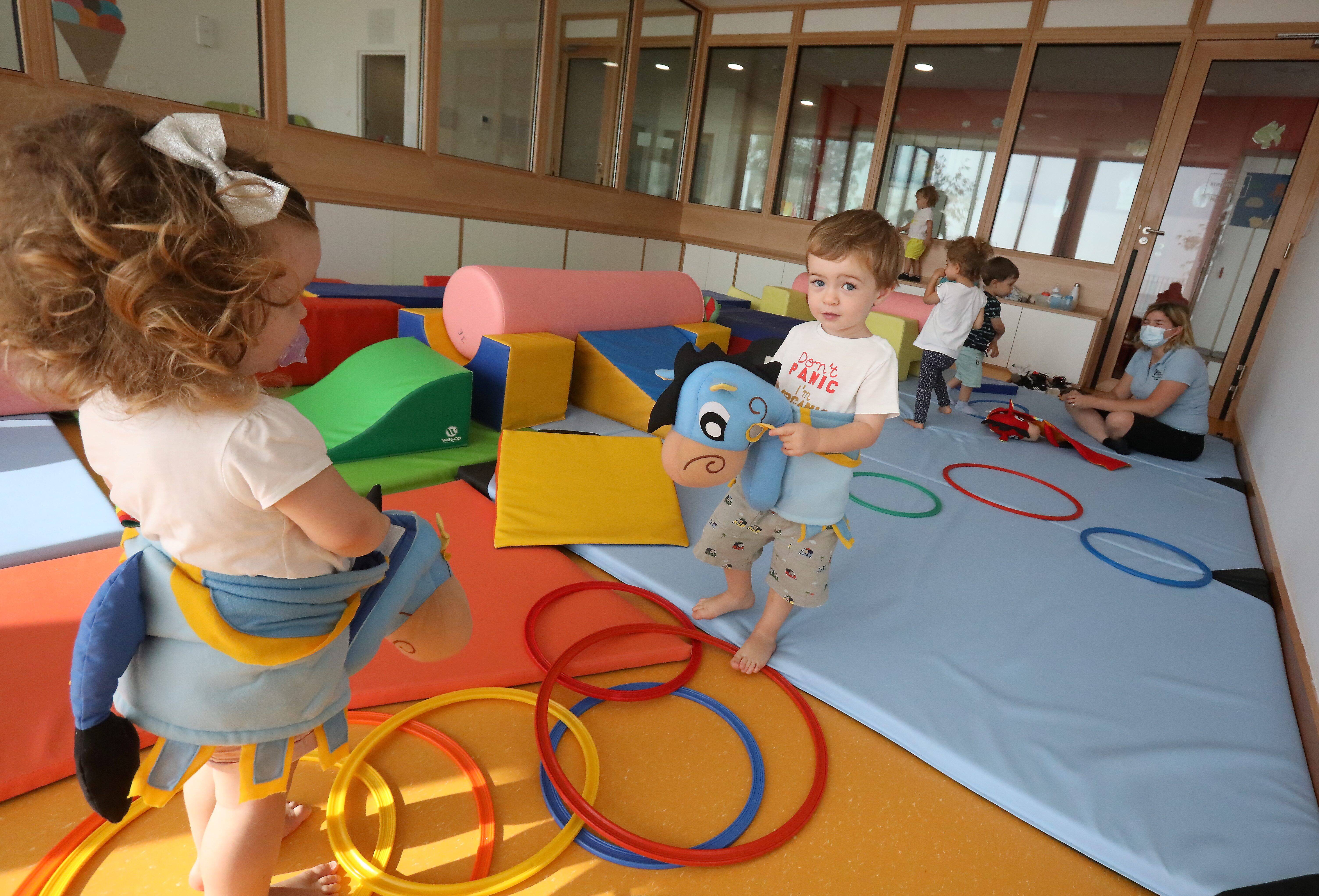 5 questions que l'on se pose sur la nouvelle application pour réserver des places en crèche à La Garde