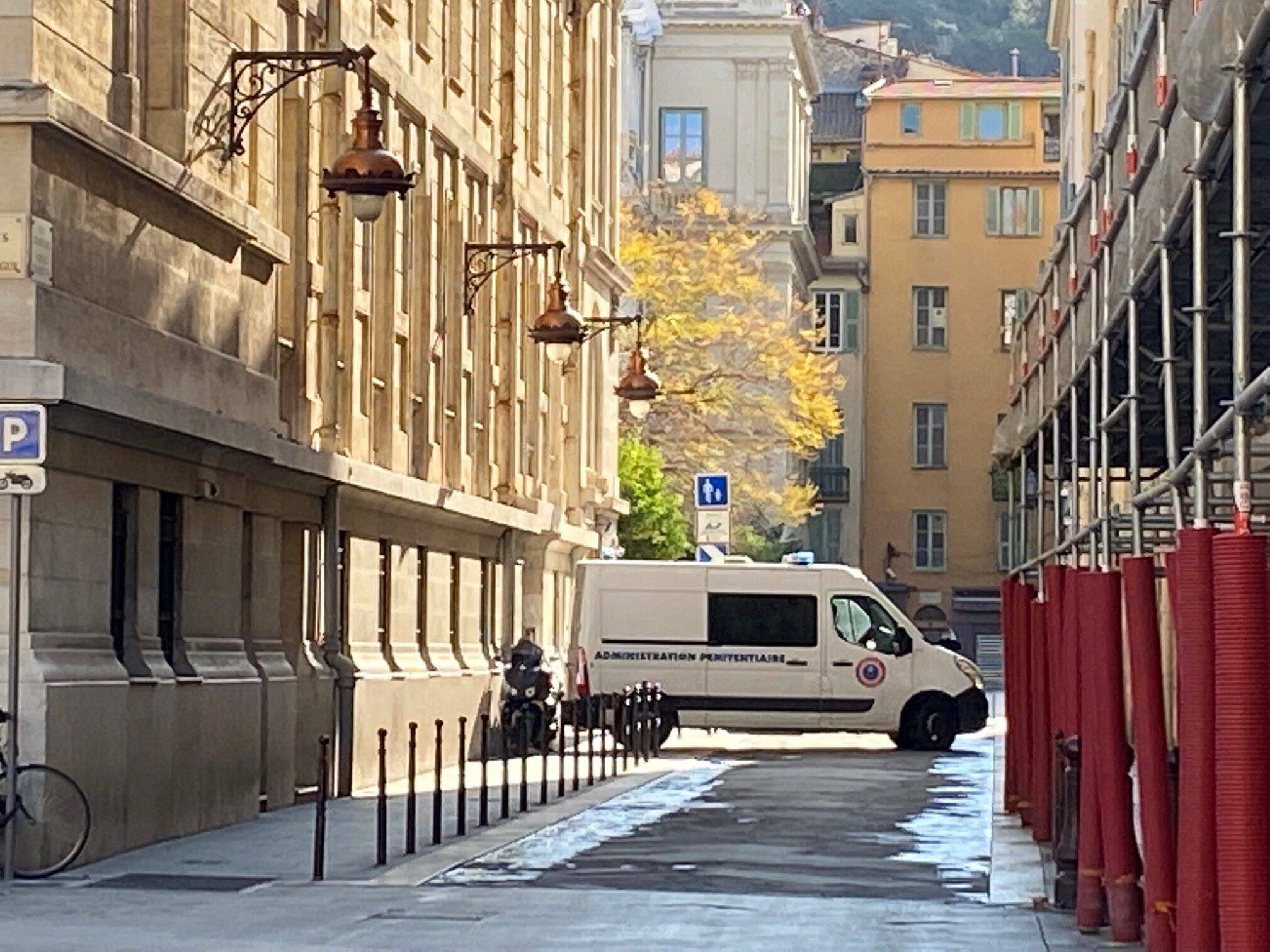 "J'ai appris qu'il avait une maîtresse": l'épouse du père de famille mystérieusement disparu à Mougins raconte les difficultés de son couple