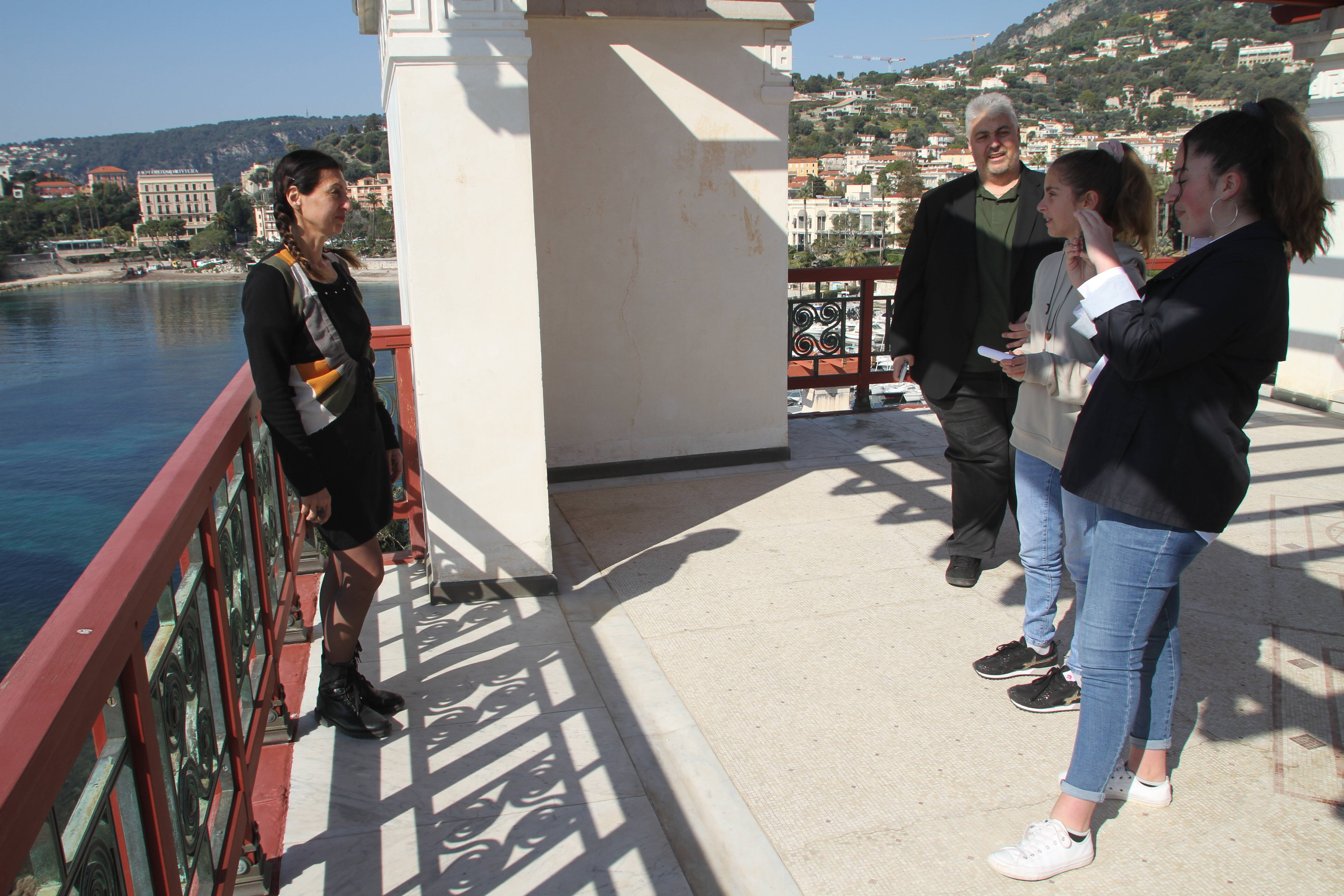 "Une façon originale de s'exprimer et de se perfectionner en français": les collégiens de Beaulieu sur le terrain à l'occasion de la semaine de la presse