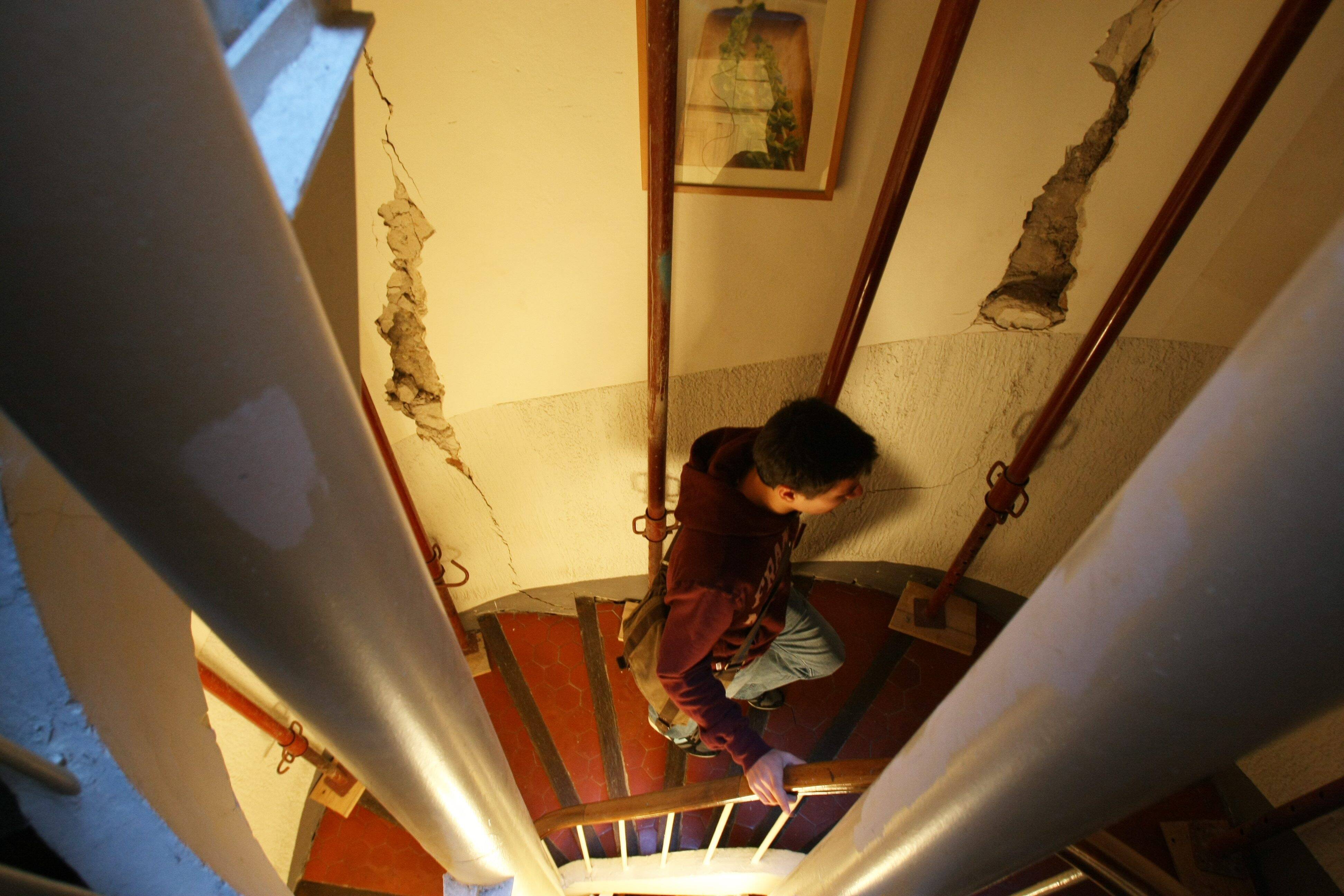 Avantages fiscaux, accompagnement, argent pour les travaux: quelle est cette aide pour lutter contre l'habitat indigne dans la Métropole?