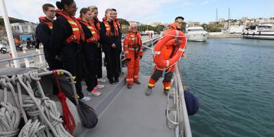 Exercices au large, navigation... comment les jeunes de la Préparation militaire marine d'Antibes se forment au sauvetage en mer