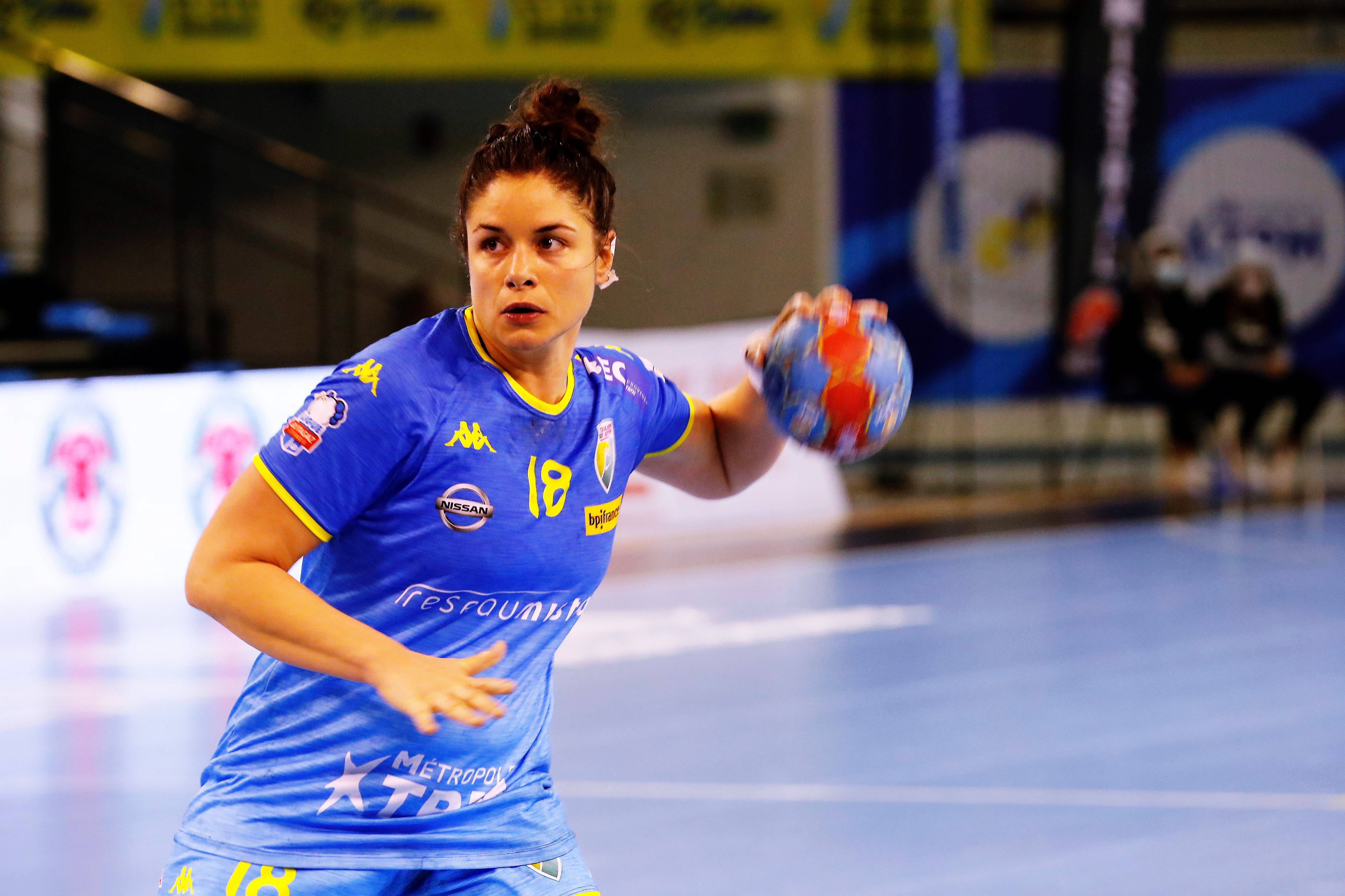 "C'est clairement parce que j'ai eu un bébé": Chloé Bulleux dénonce le comportement du Toulon Métropole Var handball, le club lui répond