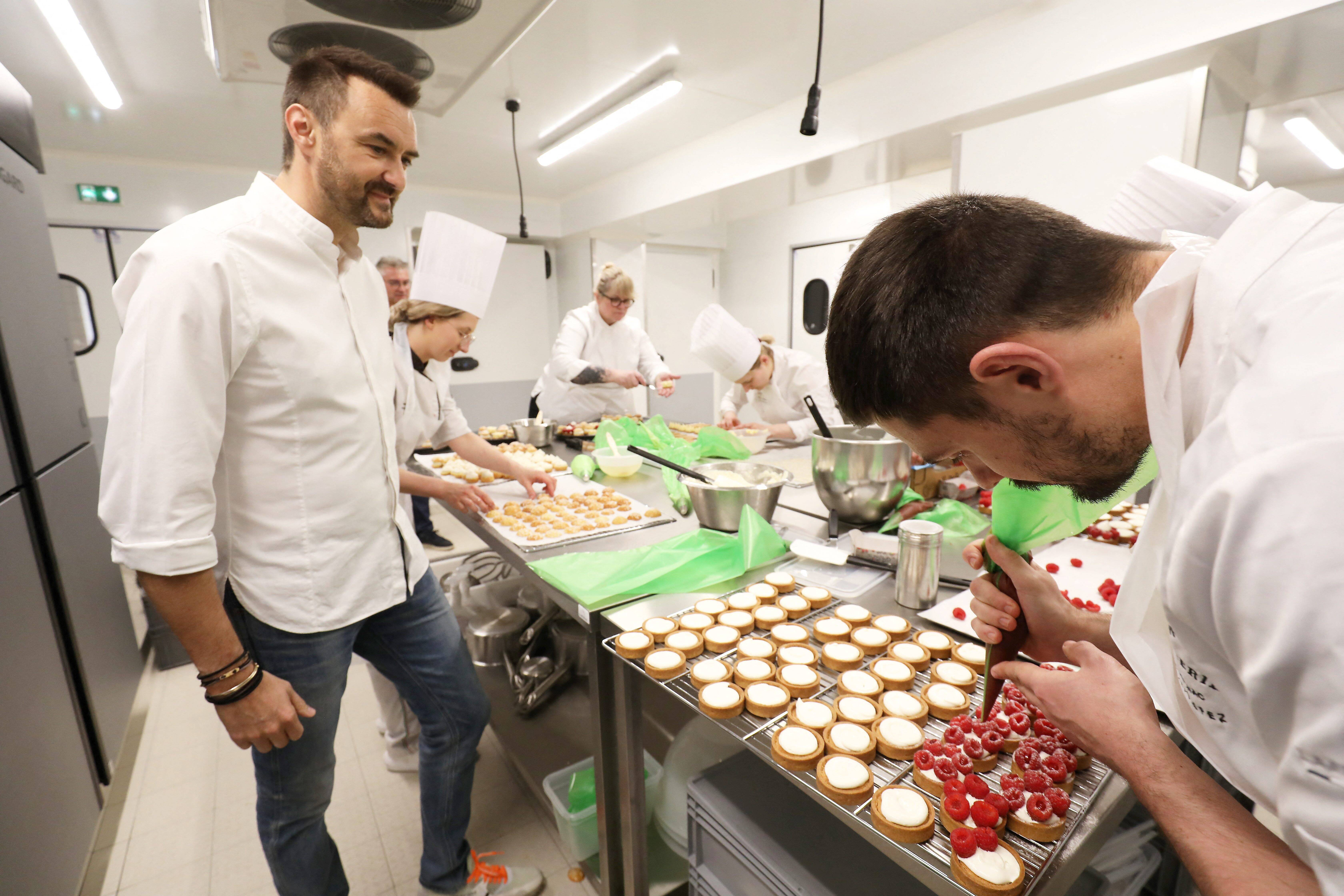 Cyril Lignac inaugure à Saint-Tropez sa première pâtisserie en dehors de Paris