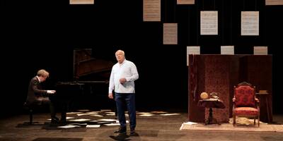Une leçon de piano et de vie avec Éric-Emmanuel Schmitt, bientôt en représentation au Broc et à la Ciotat