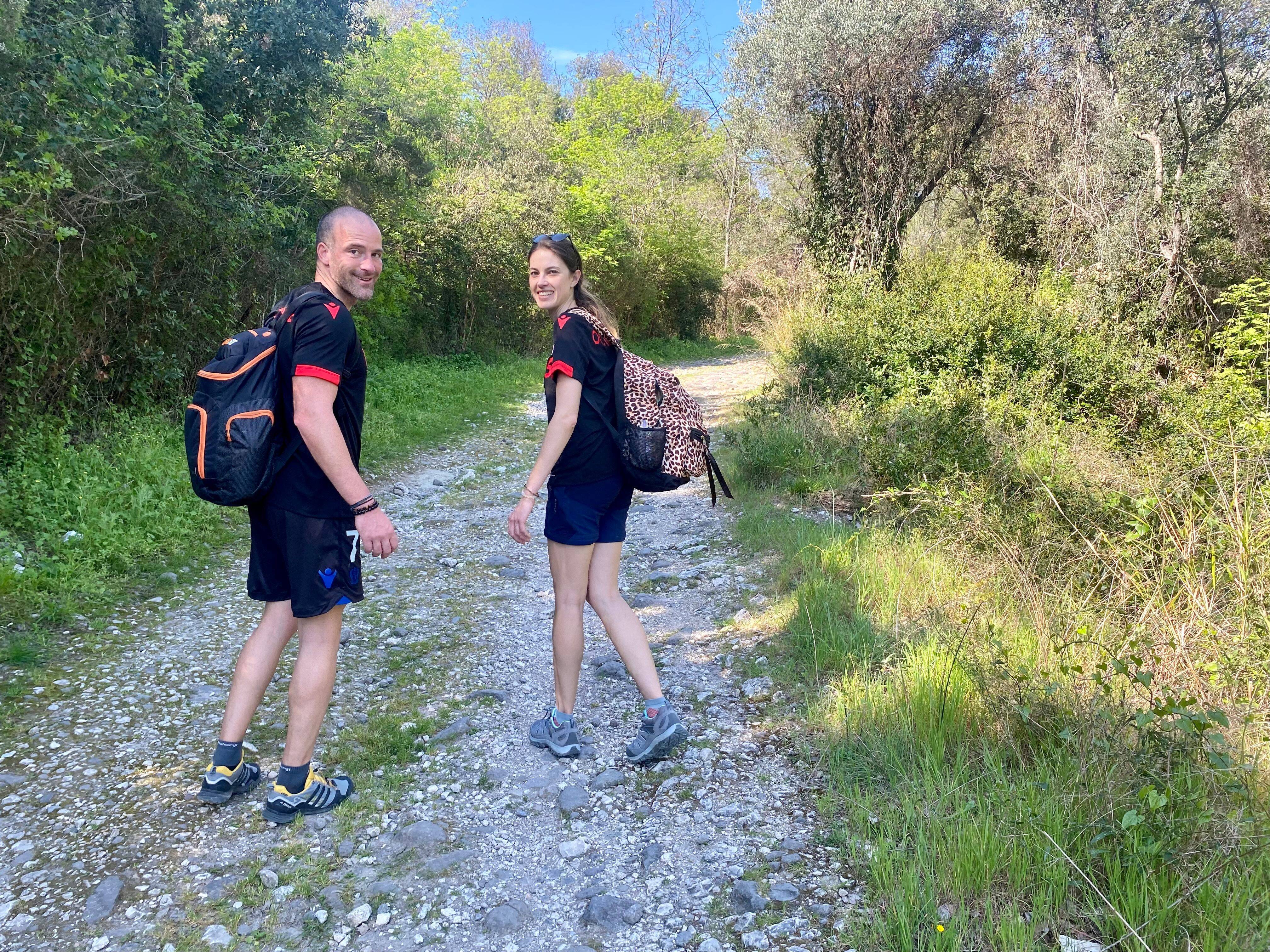 Partis ce lundi de Nice, ces supporters du Gym montent à Paris à pied pour la finale de la Coupe de France et lèvent des fonds pour les enfants défavorisés