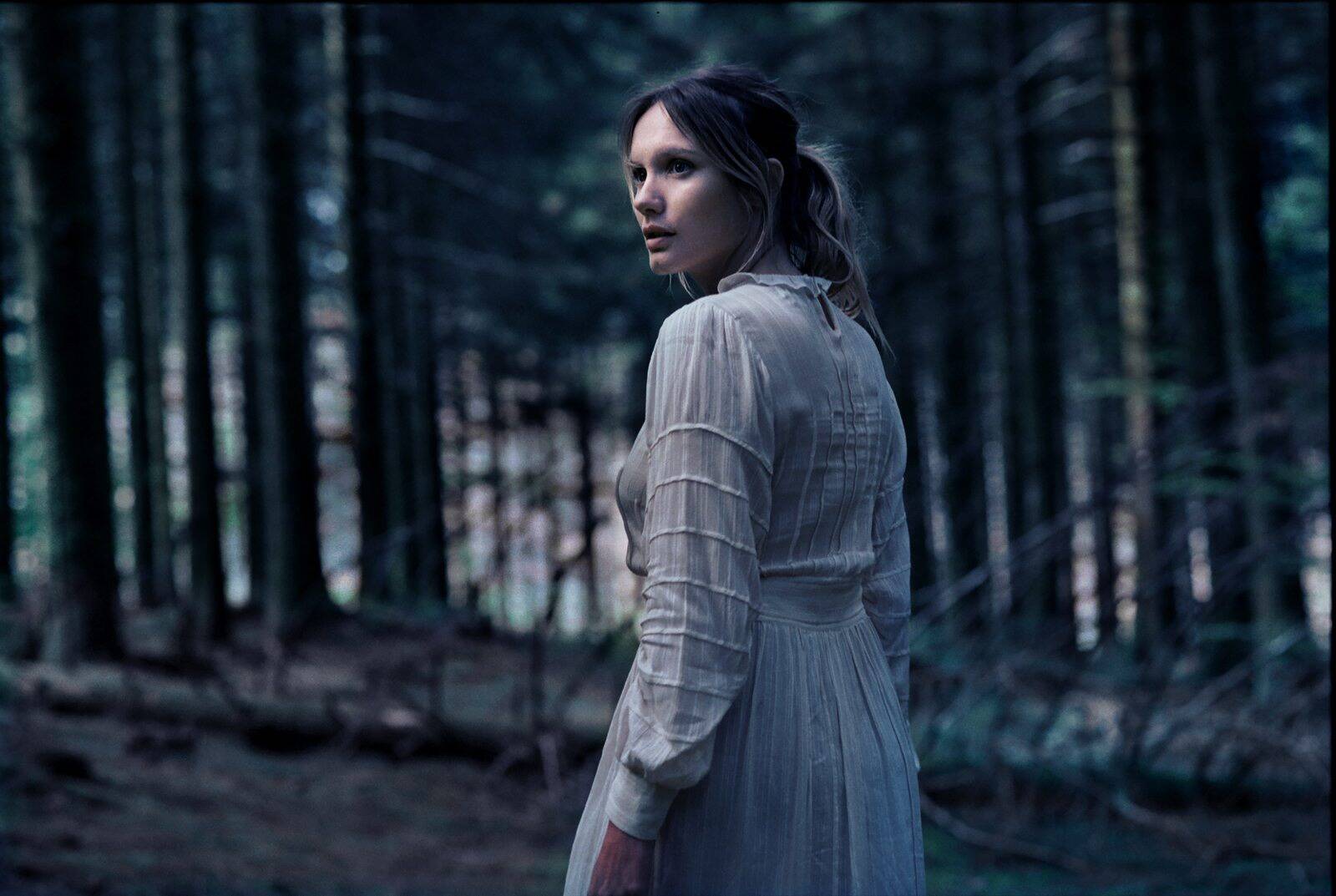 "J'ai pris goût à jouer dans des films de genre": les confidences d'Ana Girardot