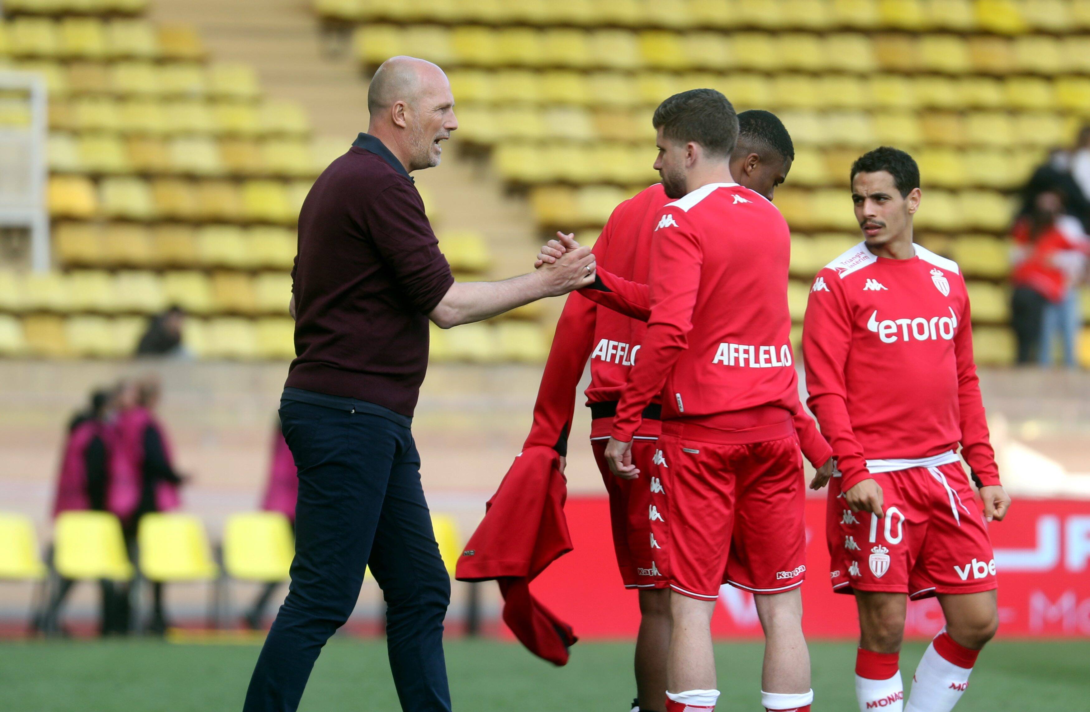 "Ils tombent vraiment bien dans la surface"... L'entraîneur de l'AS Monaco Philippe Clement taquine l'OGC Nice avant le derby