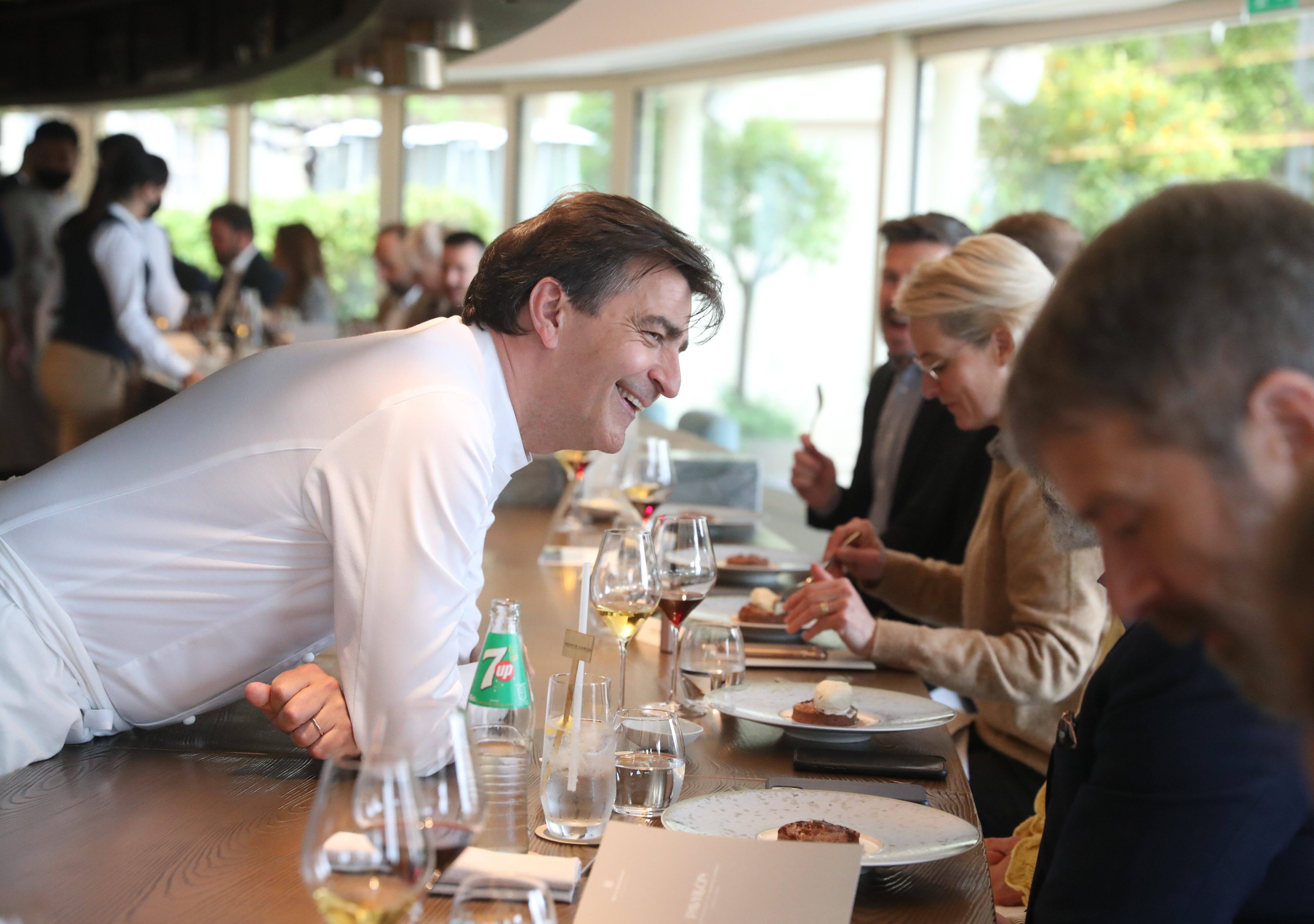 Le chef aux treize étoiles, Yannick Alléno, ouvre un restaurant pas comme les autres à Monaco