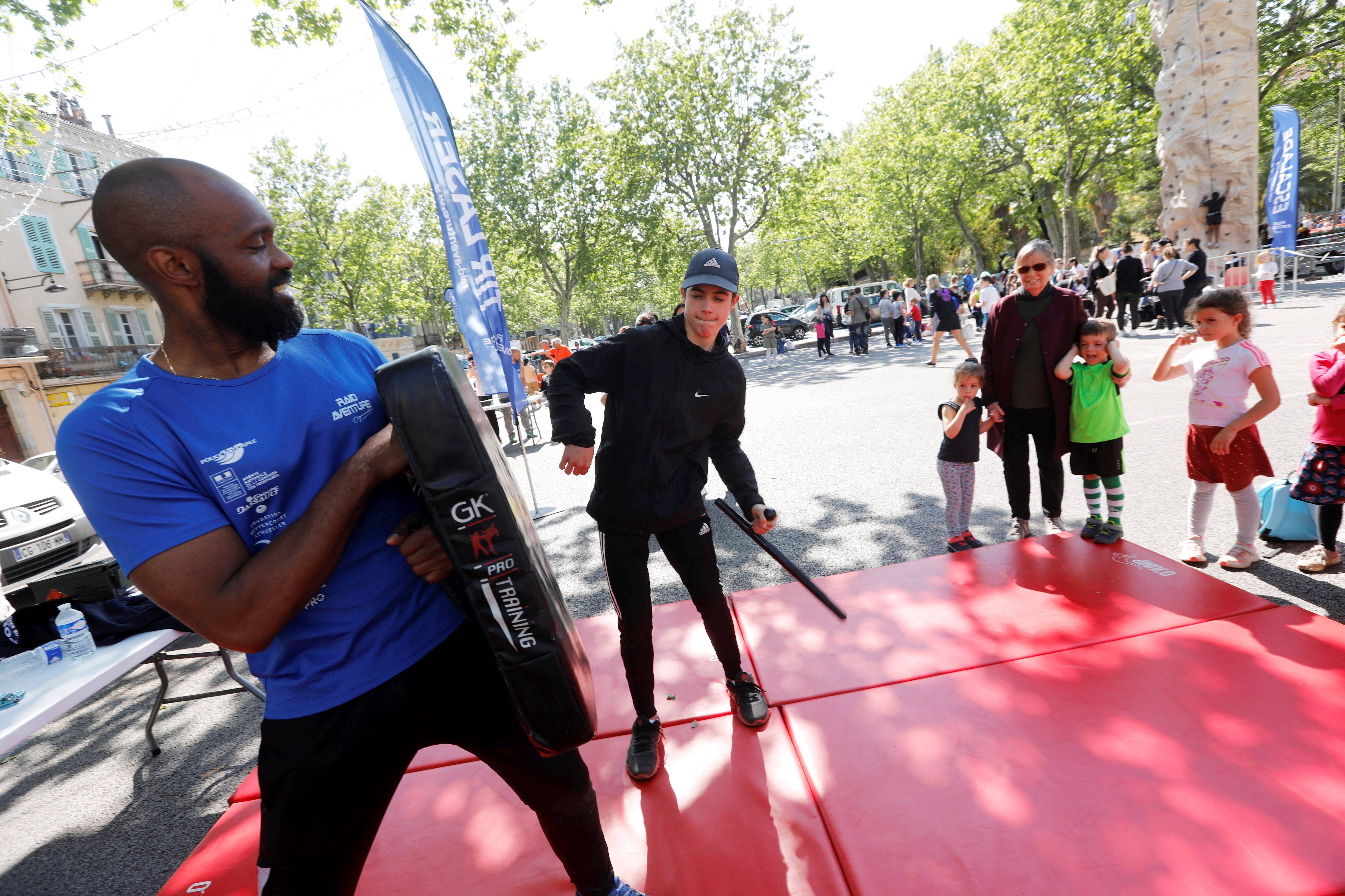 In Draguignan, police and young people gathered around sport this Wednesday