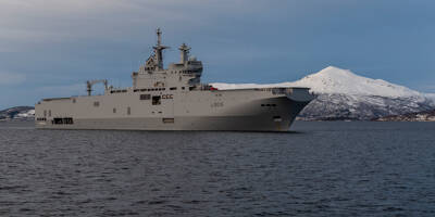 Le porte-hélicoptères Dixmude est rentré à Toulon, on vous raconte sa mission au Pôle Nord en 5 images