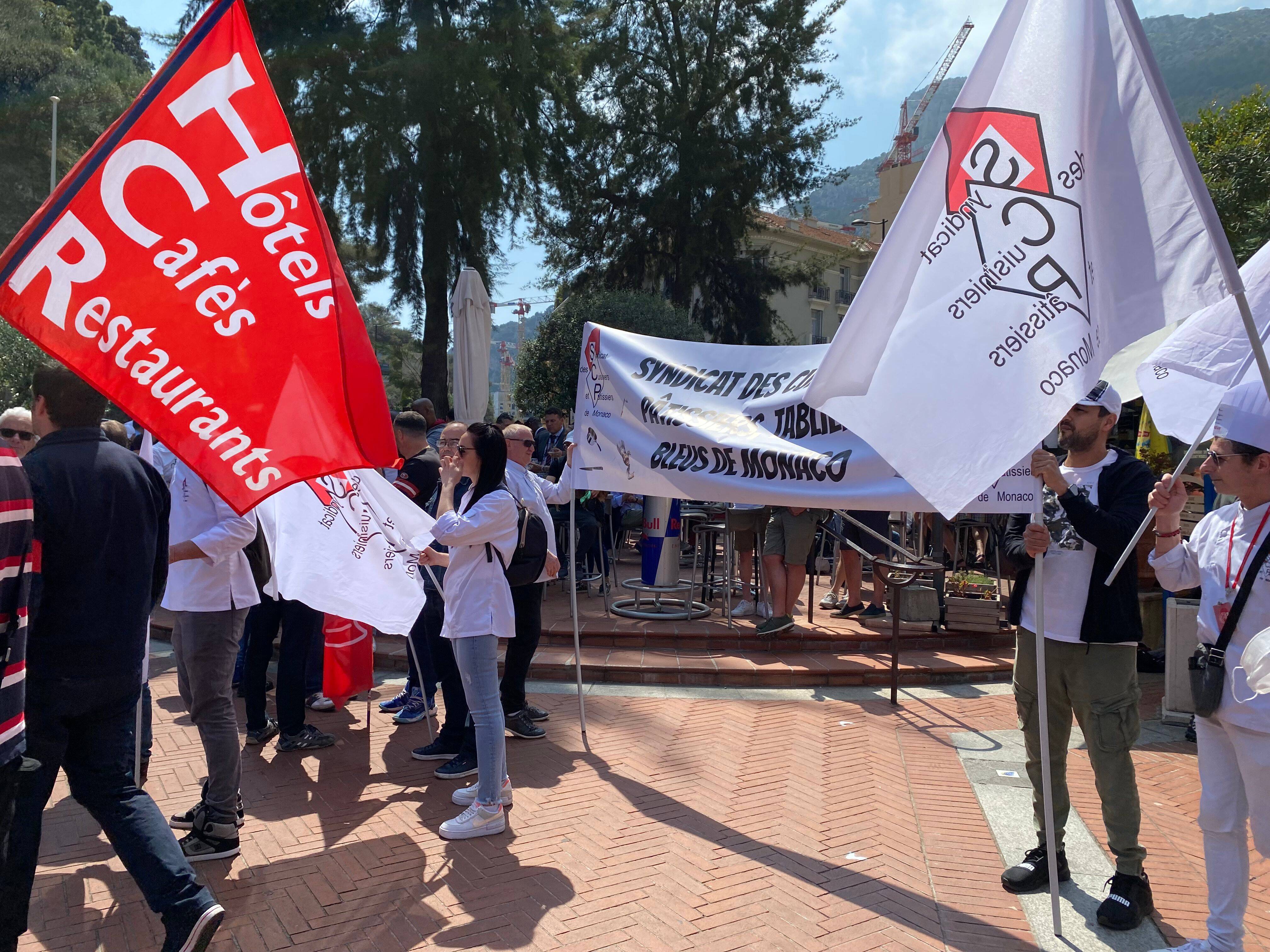 "Ils ont 15 jours, sinon au Grand Prix on sera là!": des salariés de l'hôtellerie et de la restauration en grève à Monaco