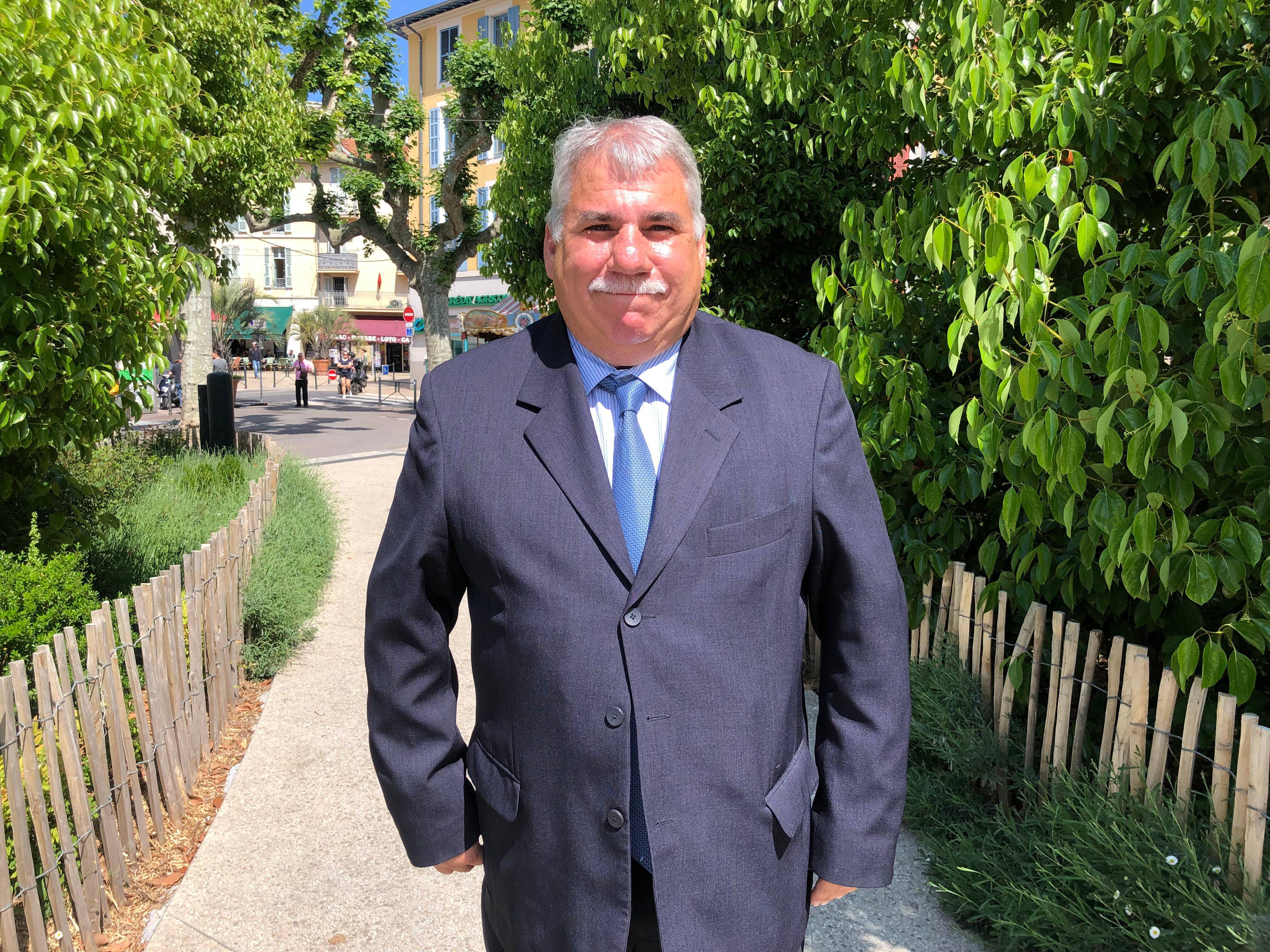 "Il faut des députés de toutes zones, de tous métiers": le maire du village de Spéracèdes défend sa candidature LR dans la 2e circonscription