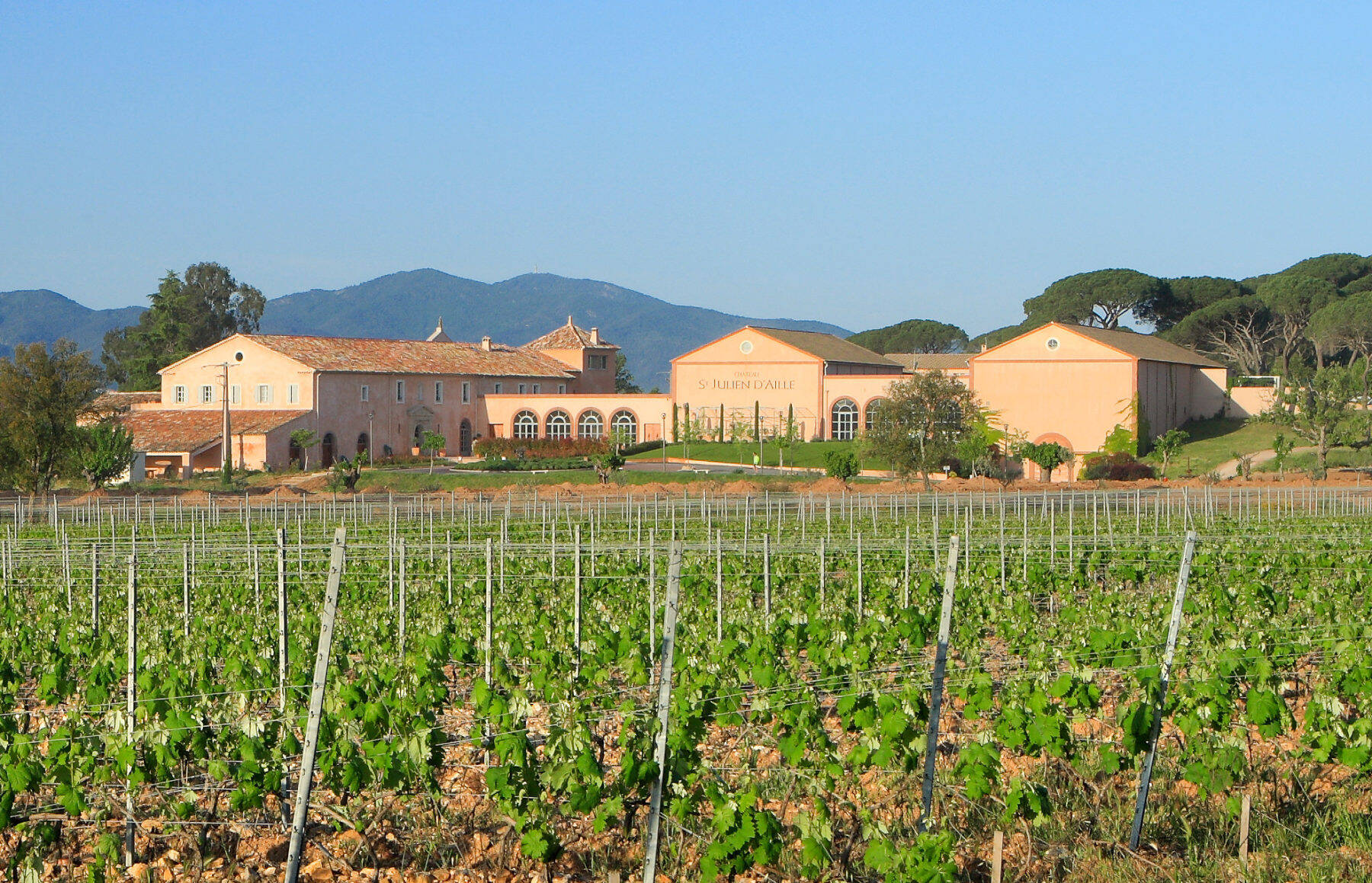 PDG accusé d'"esclavagisme moderne" et de viols: Jacques Bouthier possède un domaine dans le Var