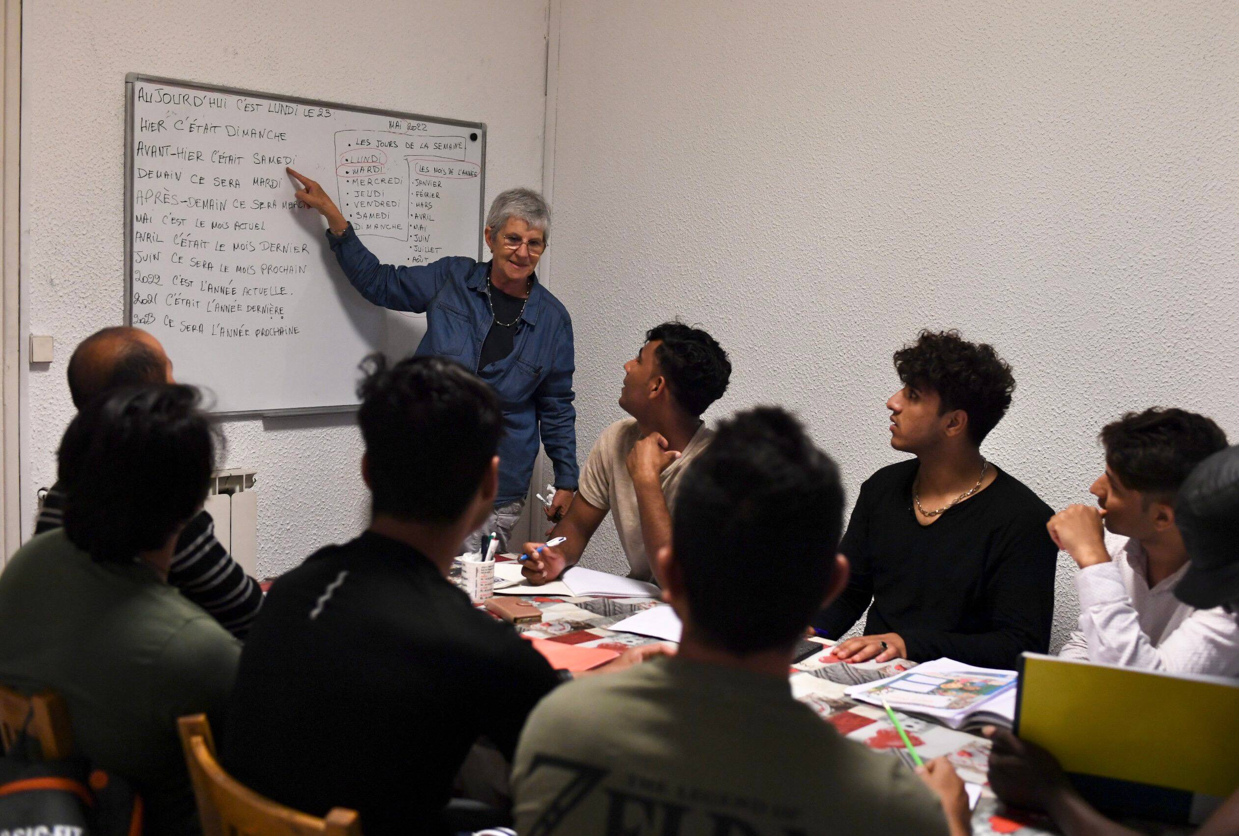 A Toulon, immersion dans l'association Welcome Var qui propose "des cours de français et de la chaleur humaine" aux réfugiés