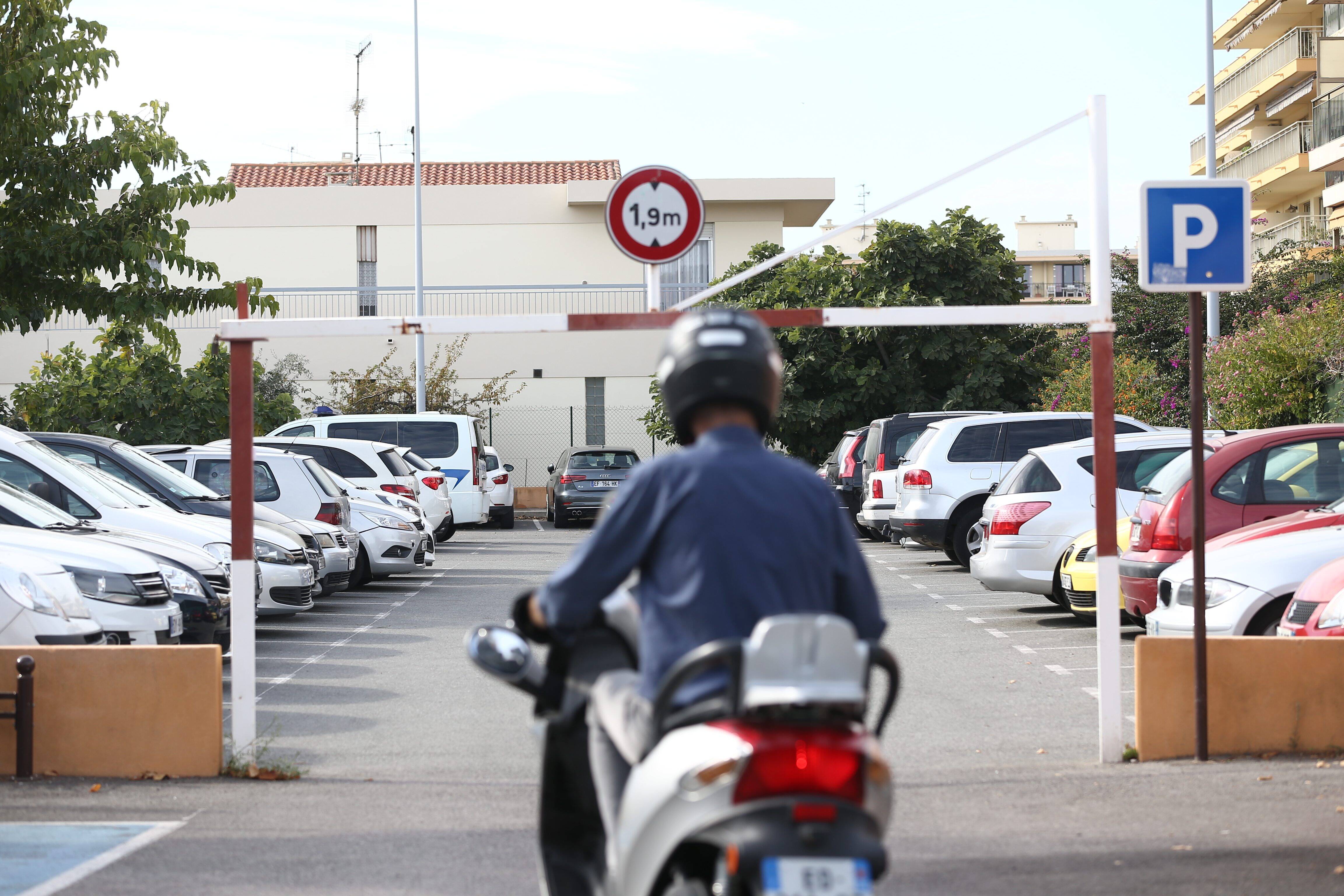 Demi-heure gratuite, changement de la grille tarifaire, commandes d'horodateurs... Où en est le projet de nouvelles règles de stationnement prévues à Saint-Laurent-du-Var?