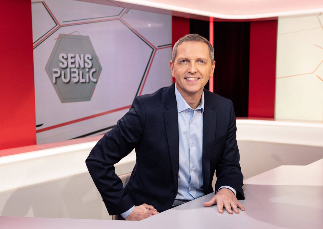 "Je me sens à ma place": Thomas Hugues parle de sa nouvelle émission sur Public Sénat