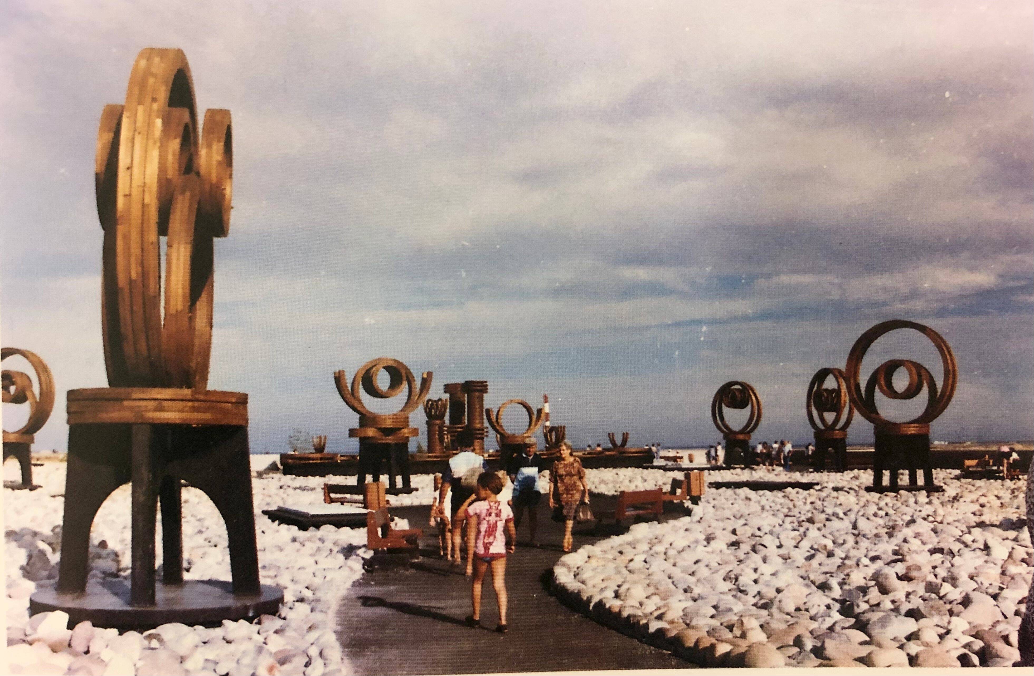 "Personne ne les entretient" depuis 30 ans... Les oeuvres sur la station d'épuration de Saint-Laurent-du-Var à l'abandon?