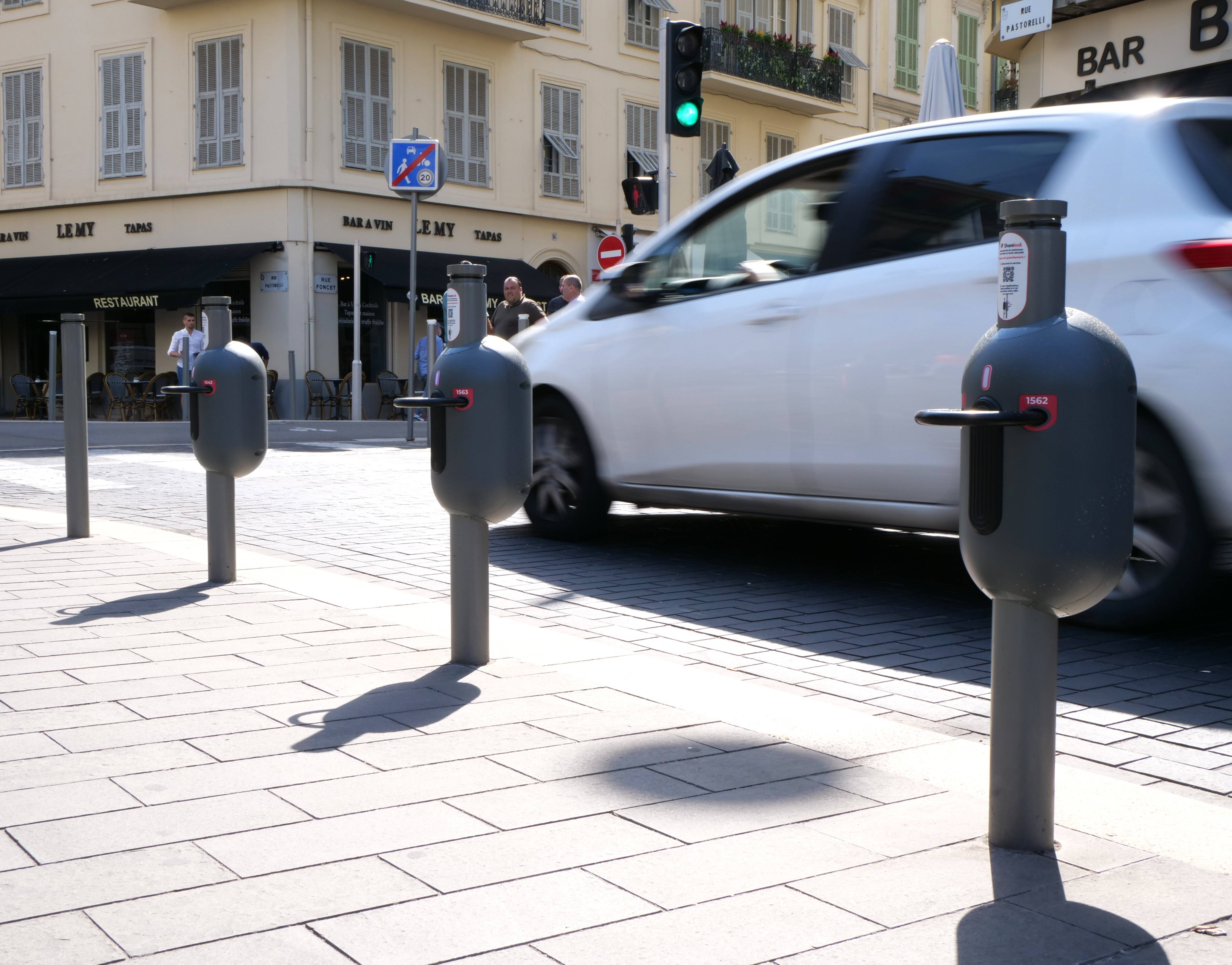 C'est quoi ces nouveaux cadenas à vélo qui fleurissent dans les rues de Nice?