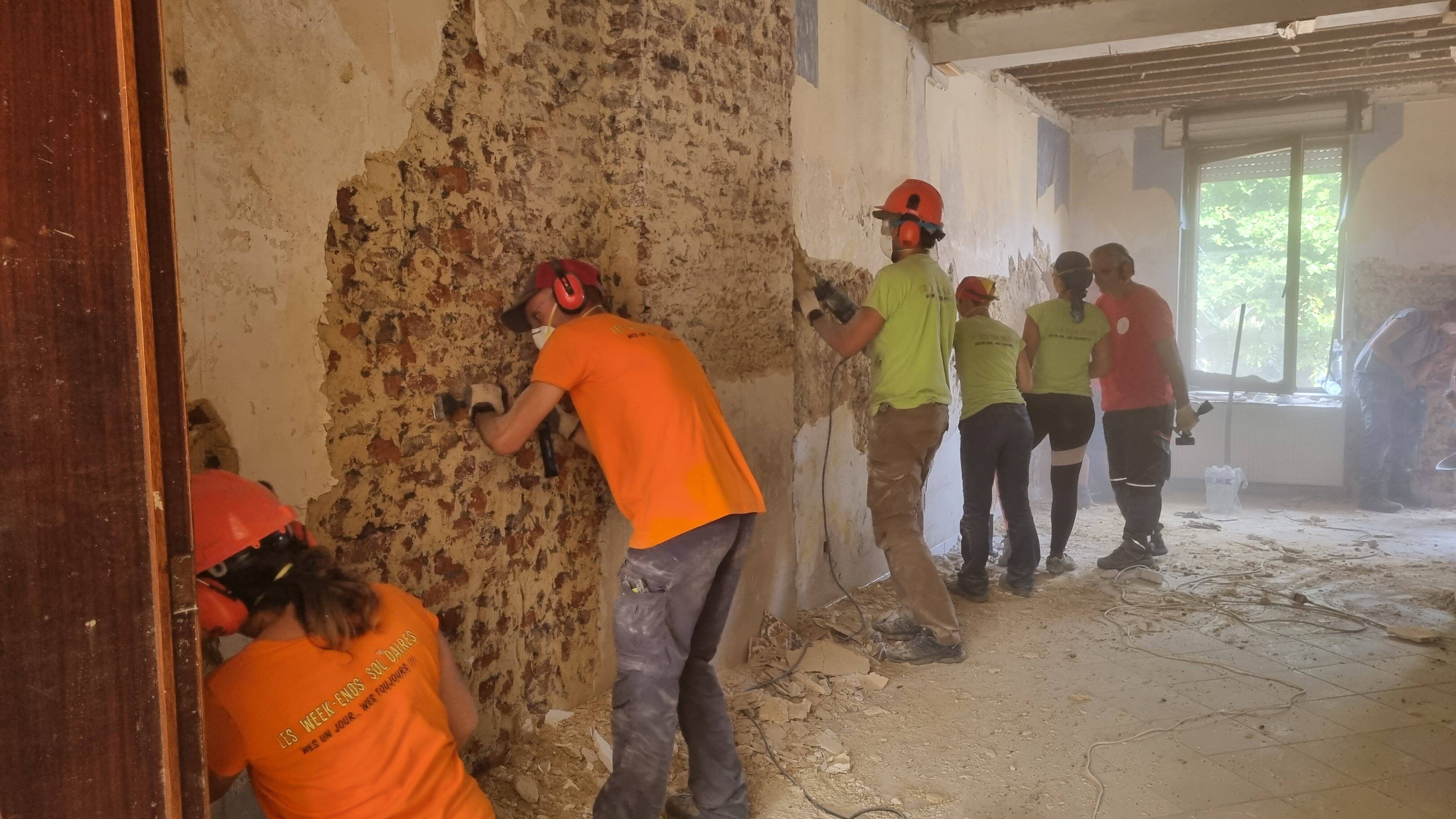 "Une communauté soudée par la tempête Alex": on vous résume la saison 2 des Week-Ends Solidaires en 5 temps forts