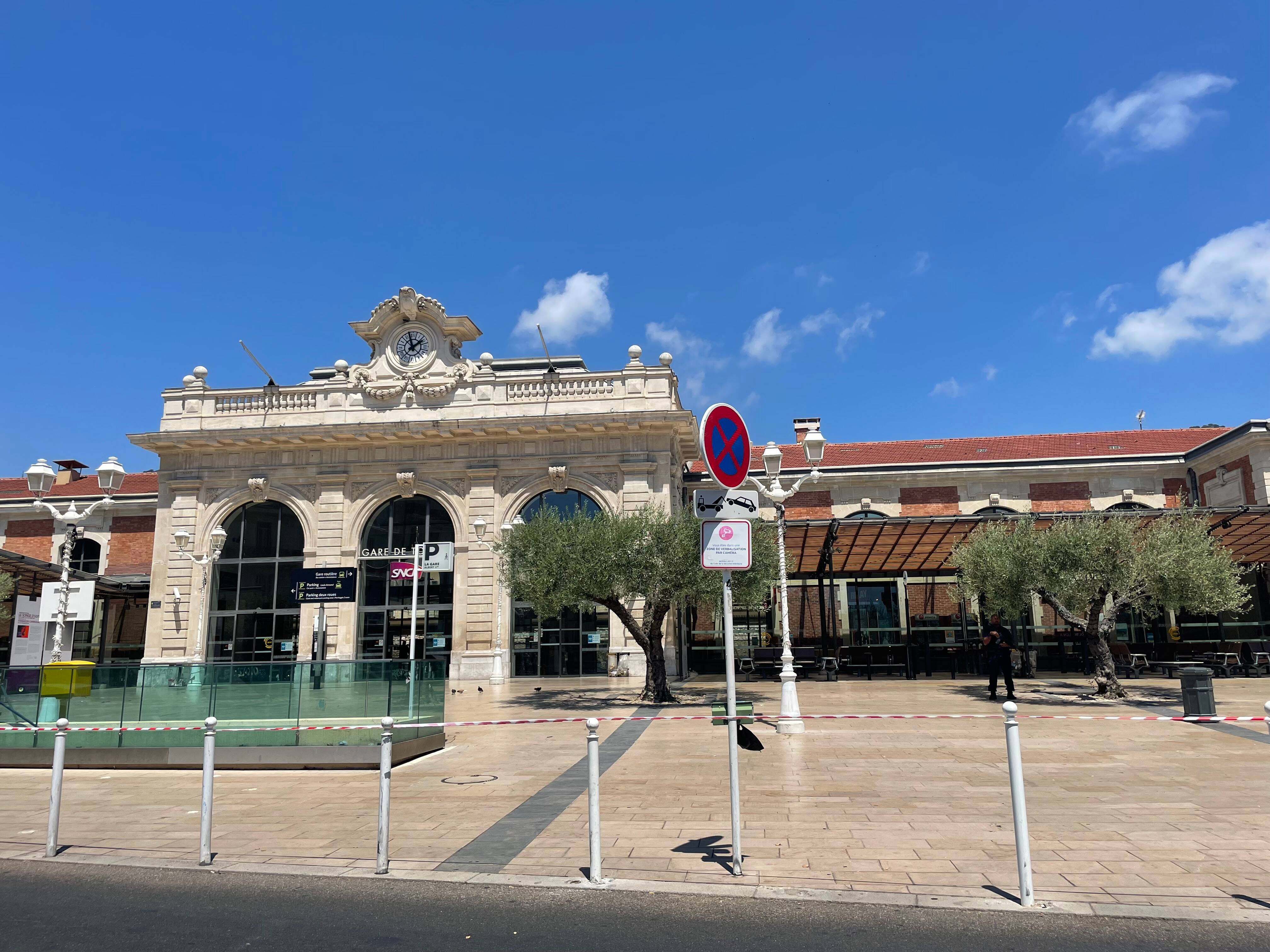 La gare de Toulon évacuée pendant une heure à cause d'un colis suspect