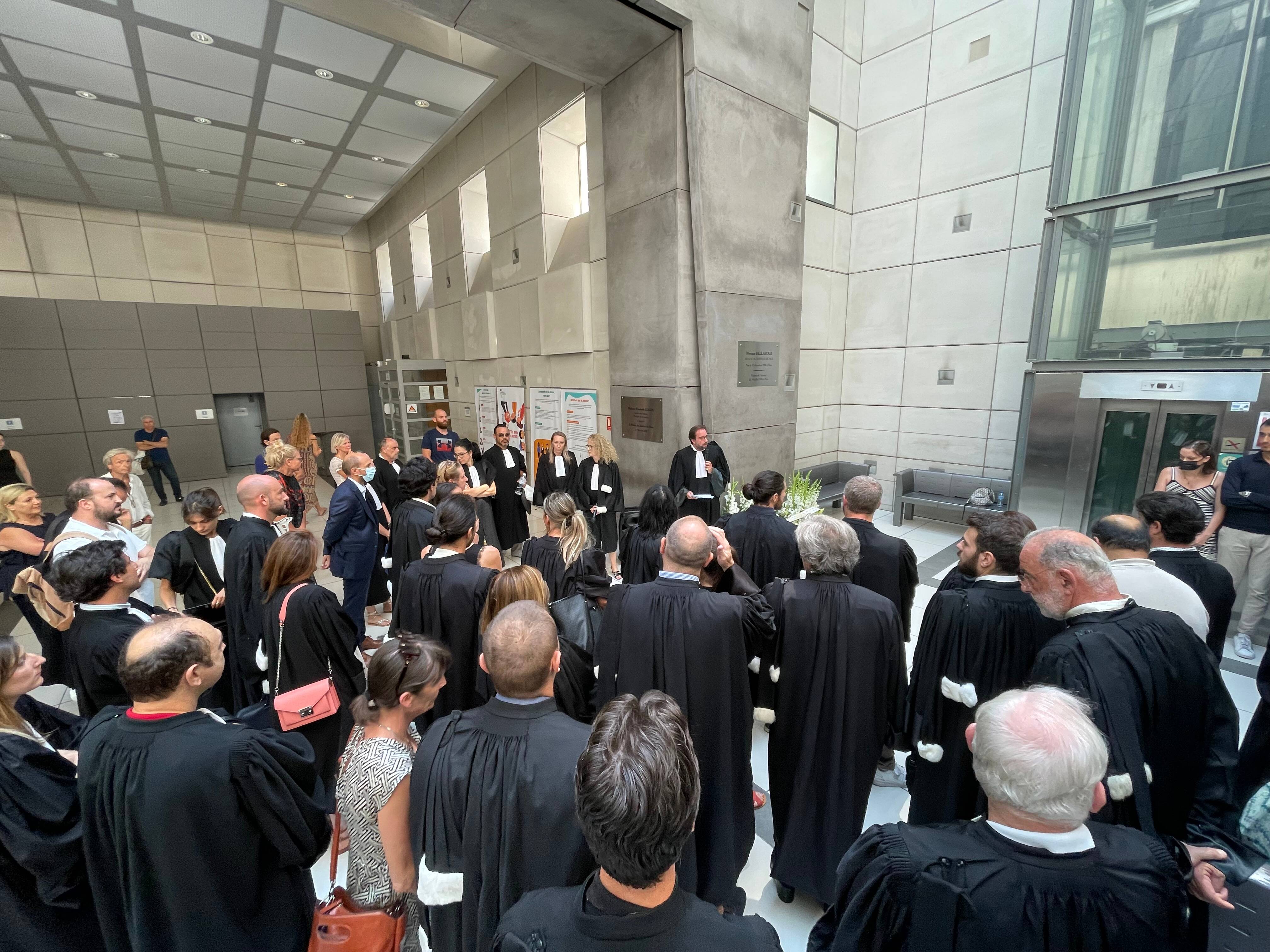 "Myriam, jamais ton barreau ne t'oubliera": le vibrant hommage des avocats niçois à leur consoeur victime de l'attentat de Nice