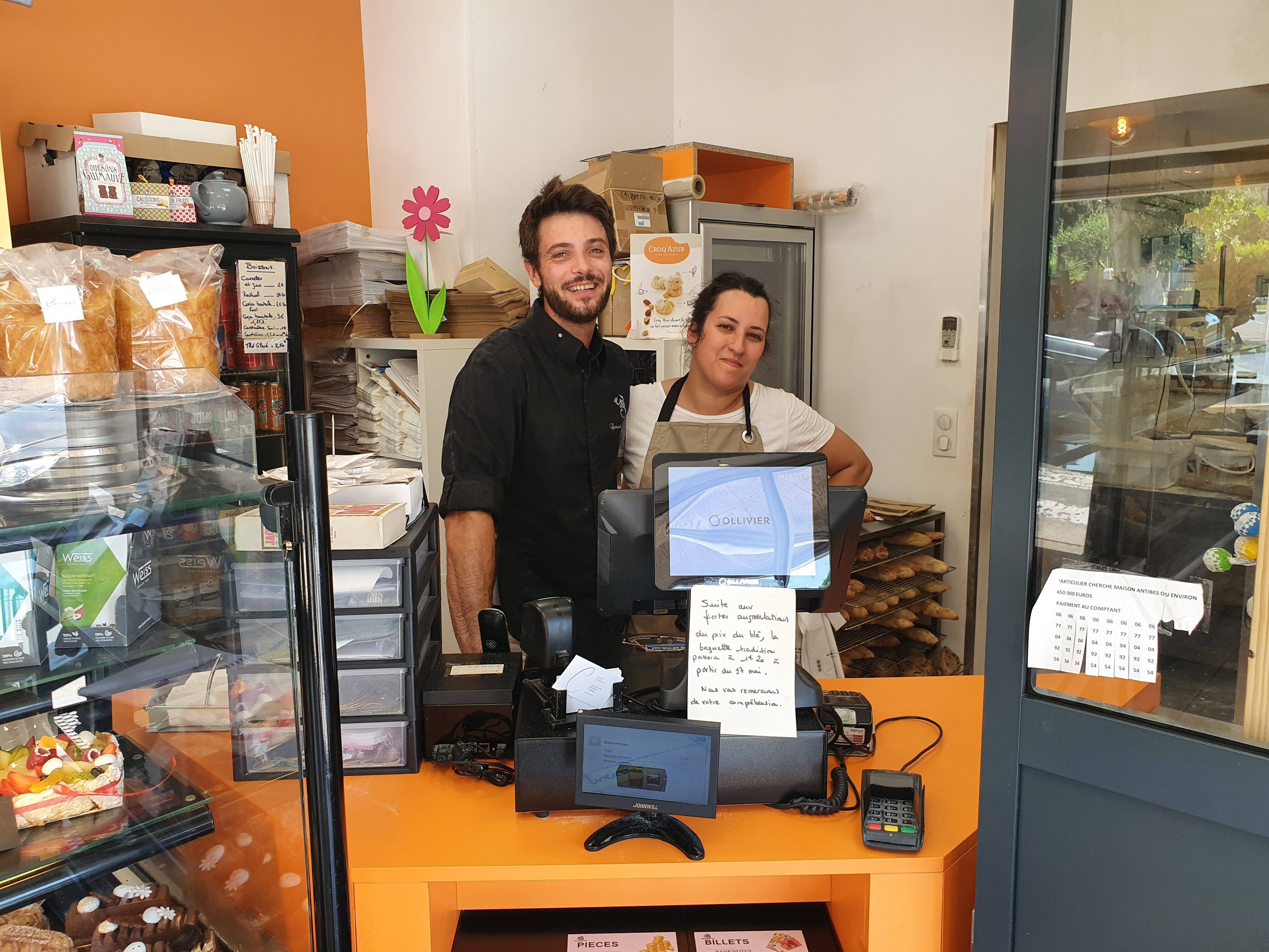 "Comme si c'était une ville dans la ville": le petit monde de la place Jean-Aude à Antibes