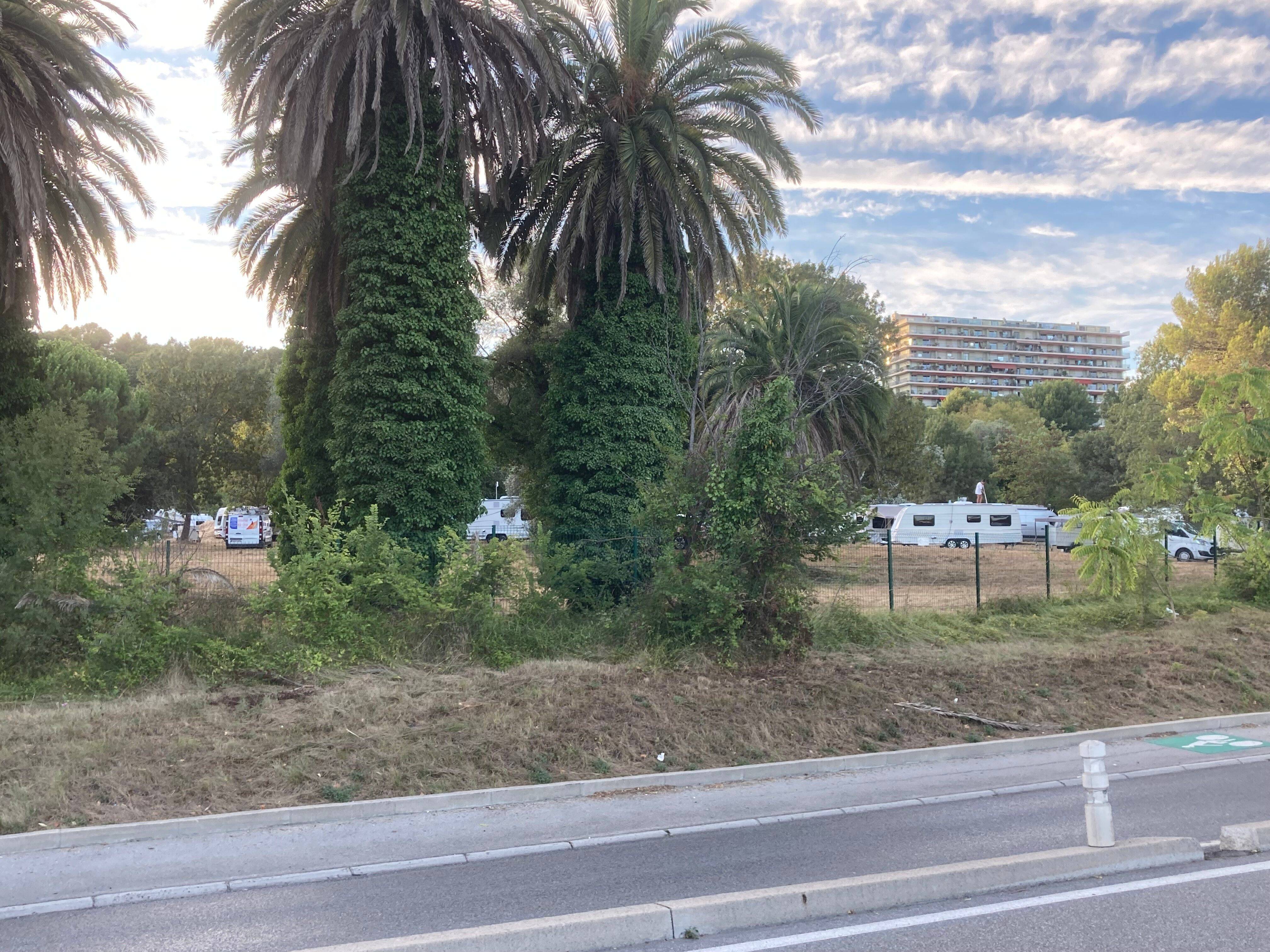Plusieurs dizaines de caravanes des gens du voyage attendues dimanche à Cagnes-sur-Mer, la préfecture réquisitionne un terrain