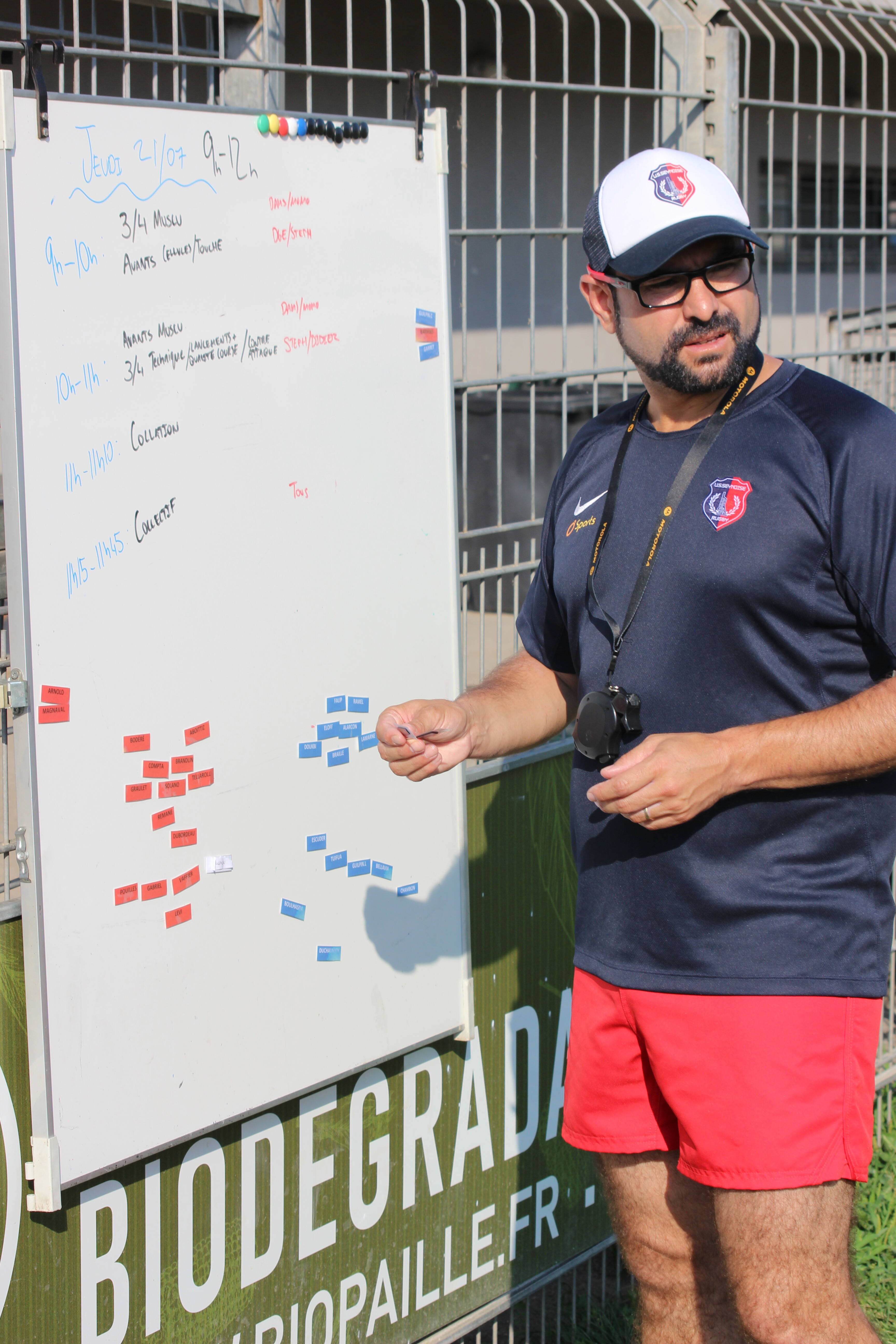 Rugby: le nouvel entraîneur de la défense seynoise veut "du sérieux, de l'implication et des bonnes attitudes"