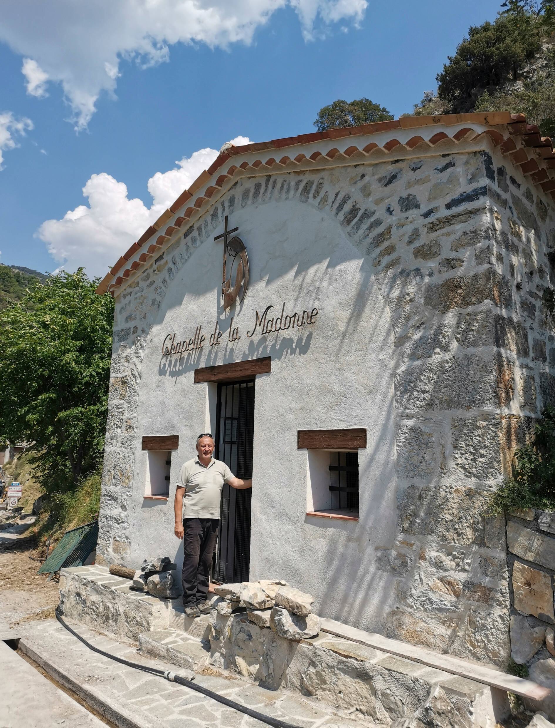 Quel est ce dictionnaire qui va intégrer une chapelle du village de Bairols?