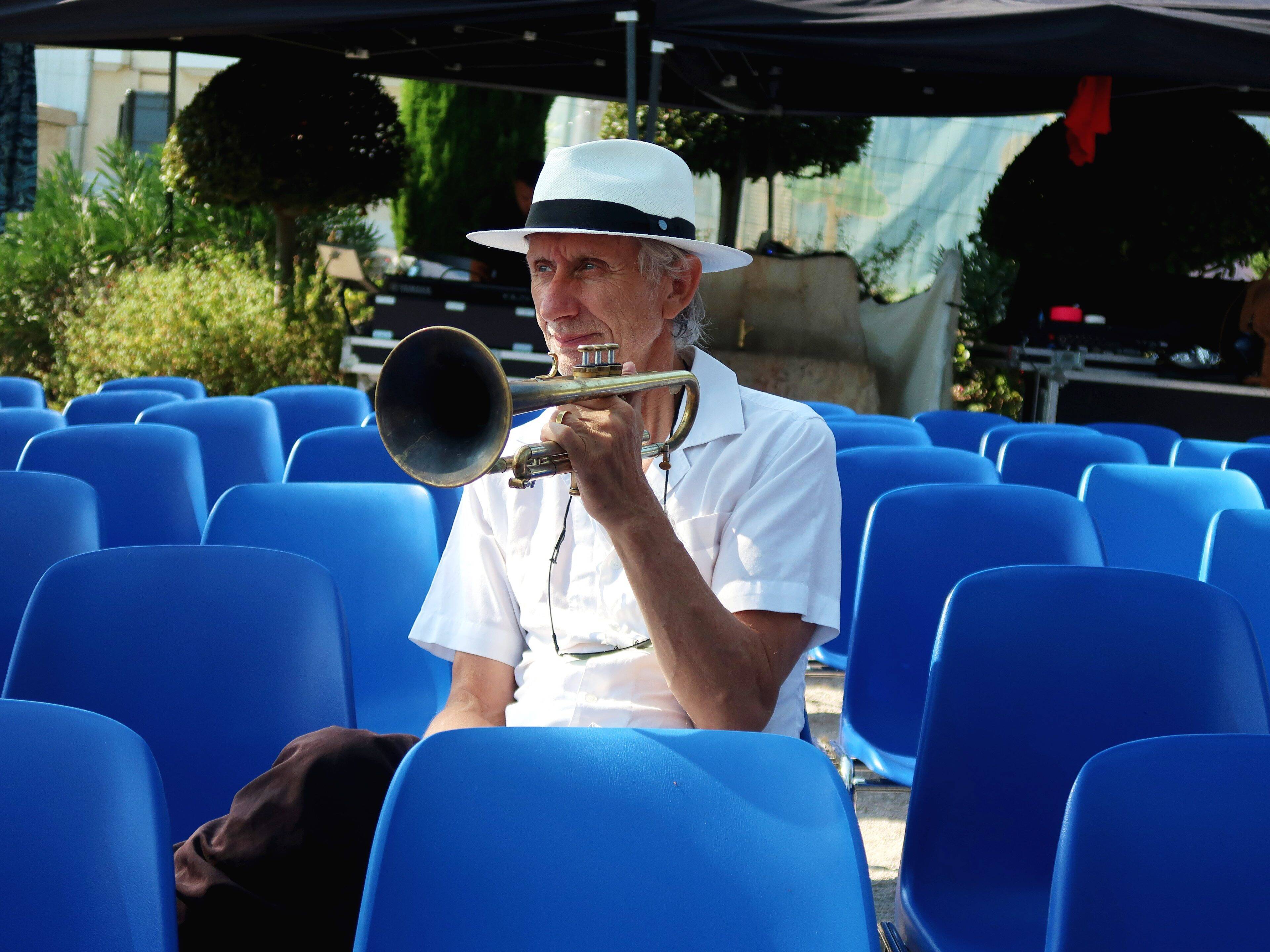 L'orchestre de bal de son père, Nice Jazz Festival, ses projets avec Sandrine Bonnaire... On a rencontré Erik Truffaz à Saint-Jean-Cap-Ferrat