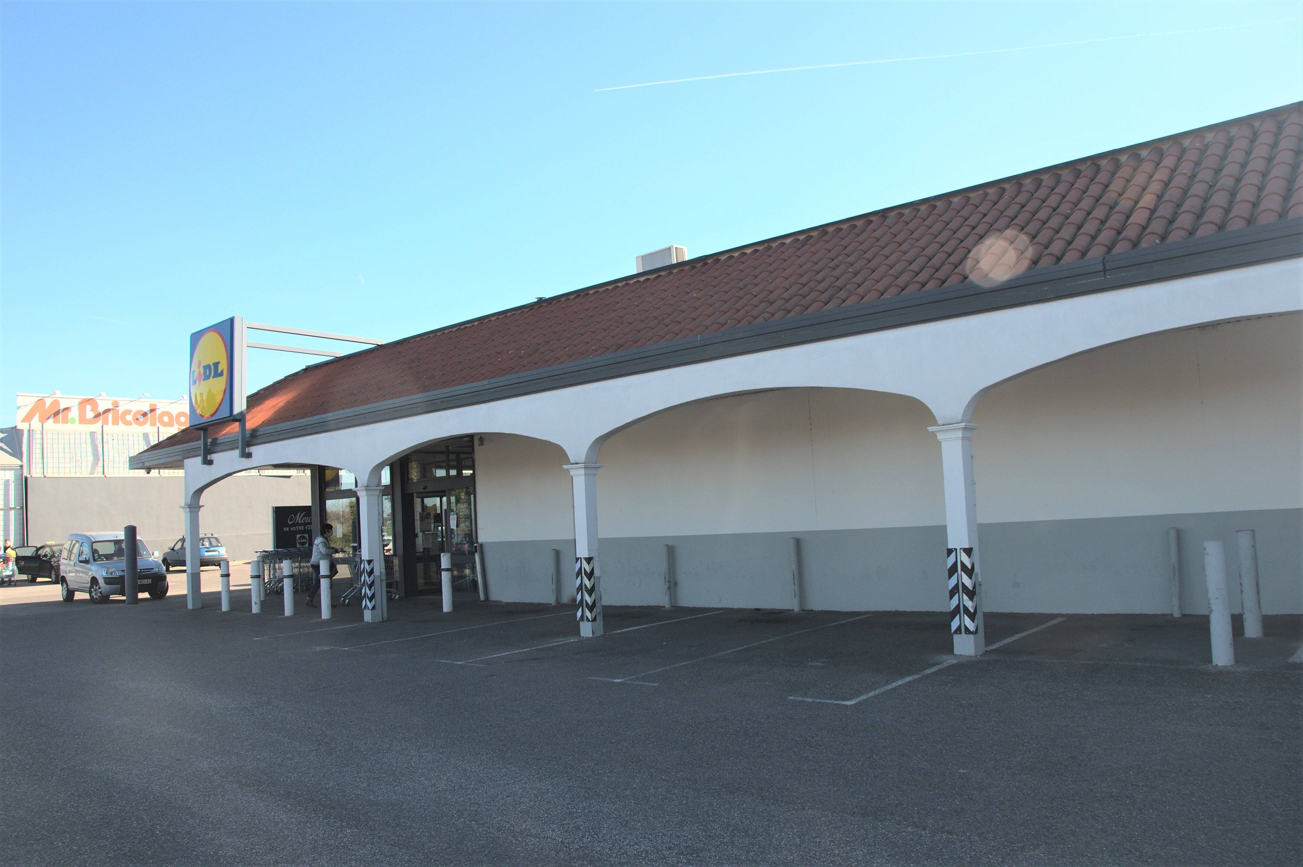 Pourquoi le nouveau Lidl du Pradet a du plomb dans l’aile VarMatin Pourquoi le nouveau Lidl du Pradet a du plomb dans l’aile VarMatin