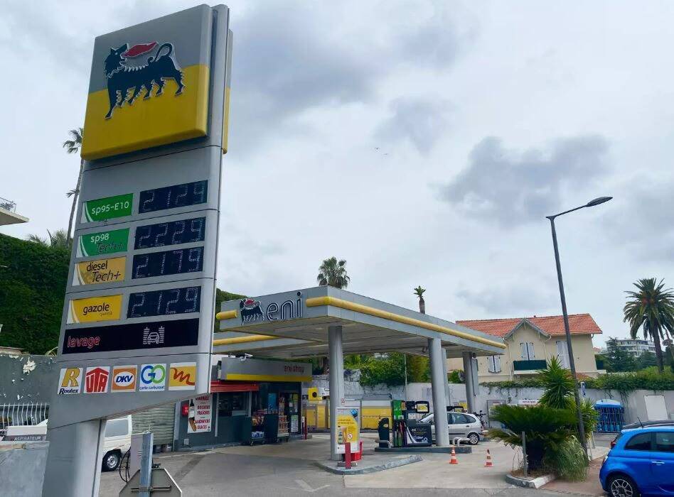 Eau dans le plein d'essence dans une station de Cannes: où en sont les sinistrés trois mois après l'affaire?