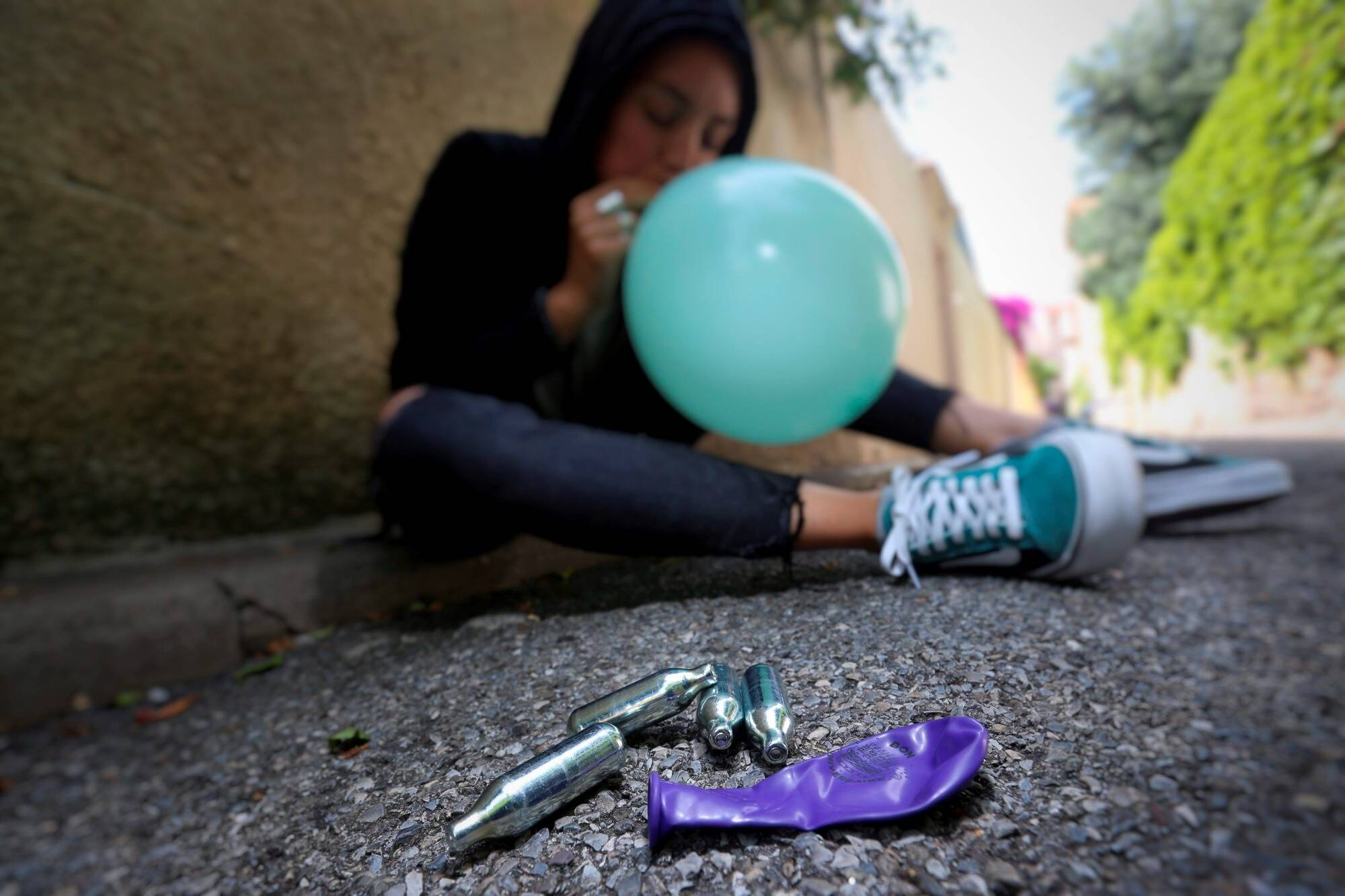 Hausse de 247% des complications sanitaires chez les jeunes: le protoxyde d'azote est un fléau hors de contrôle dans la région Paca