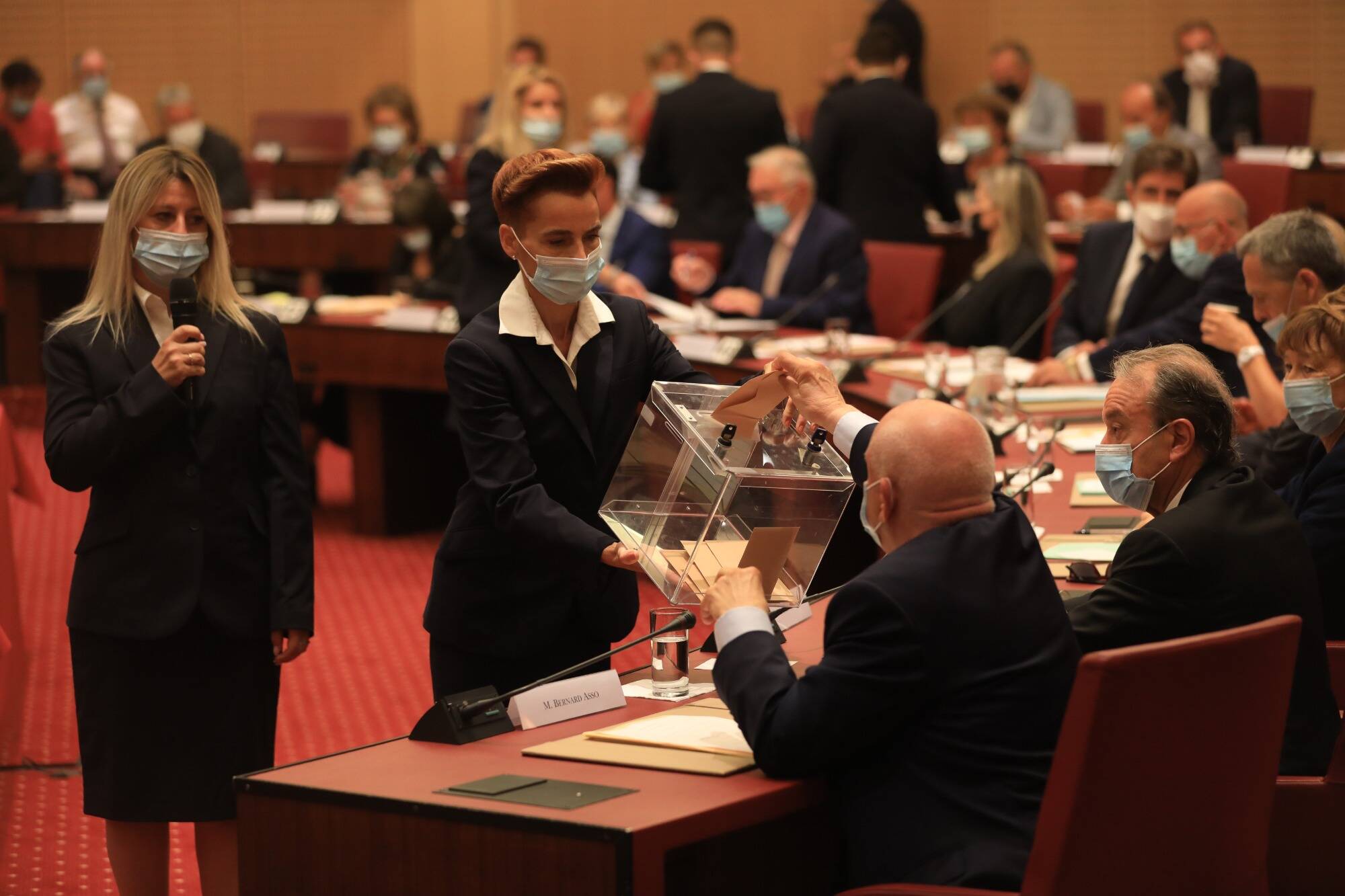 La "guerre" Christian Estrosi - Eric Ciotti transpire au conseil départemental des Alpes-Maritimes