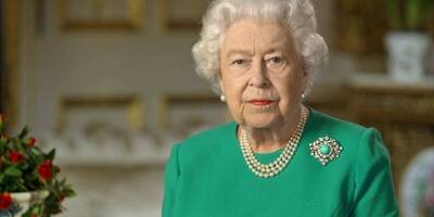 La reine Elizabeth II est 