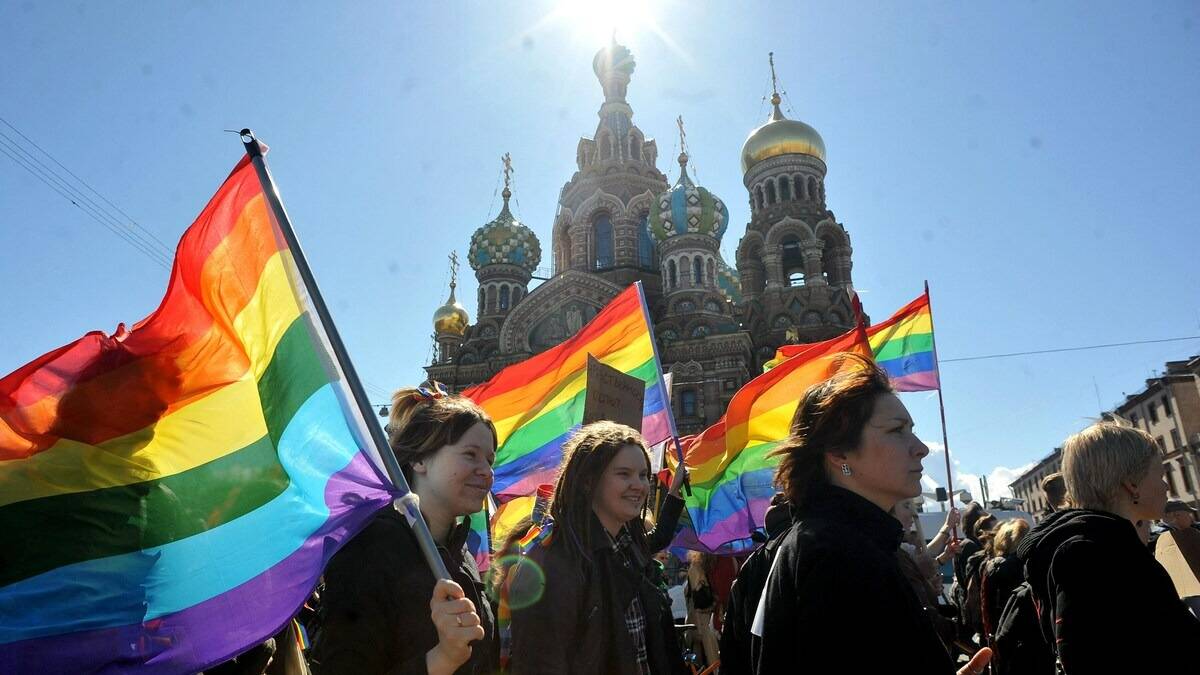 Premier procès en Russie pour avoir posté en ligne... un drapeau arc-en-ciel